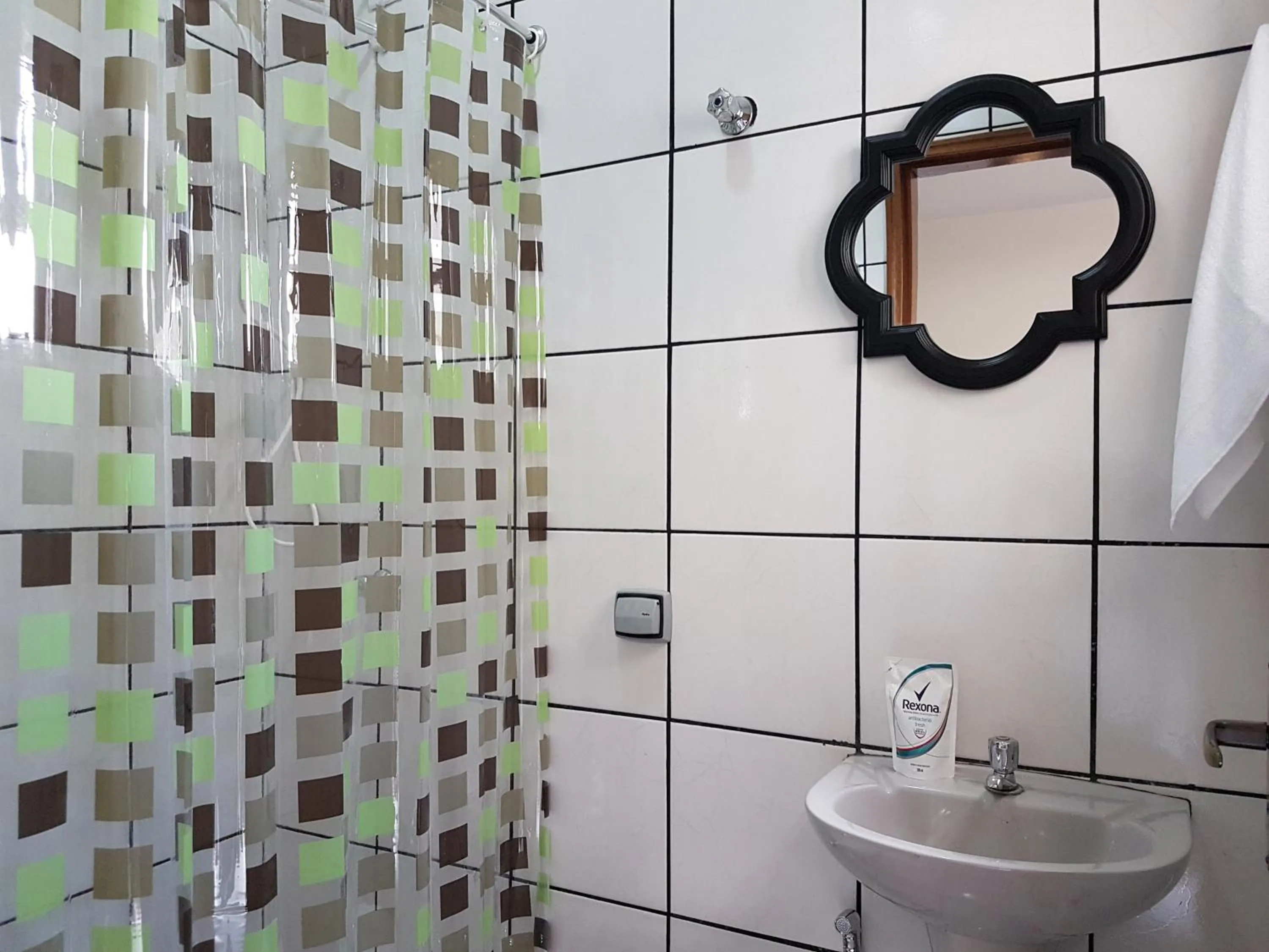 Toilet in B & A Suites Inn Hotel - Quarto Luxo Premium