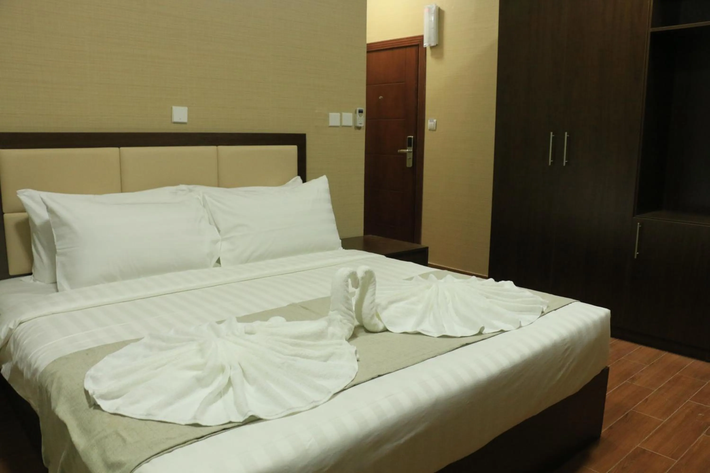 Alpha Suites Hotel