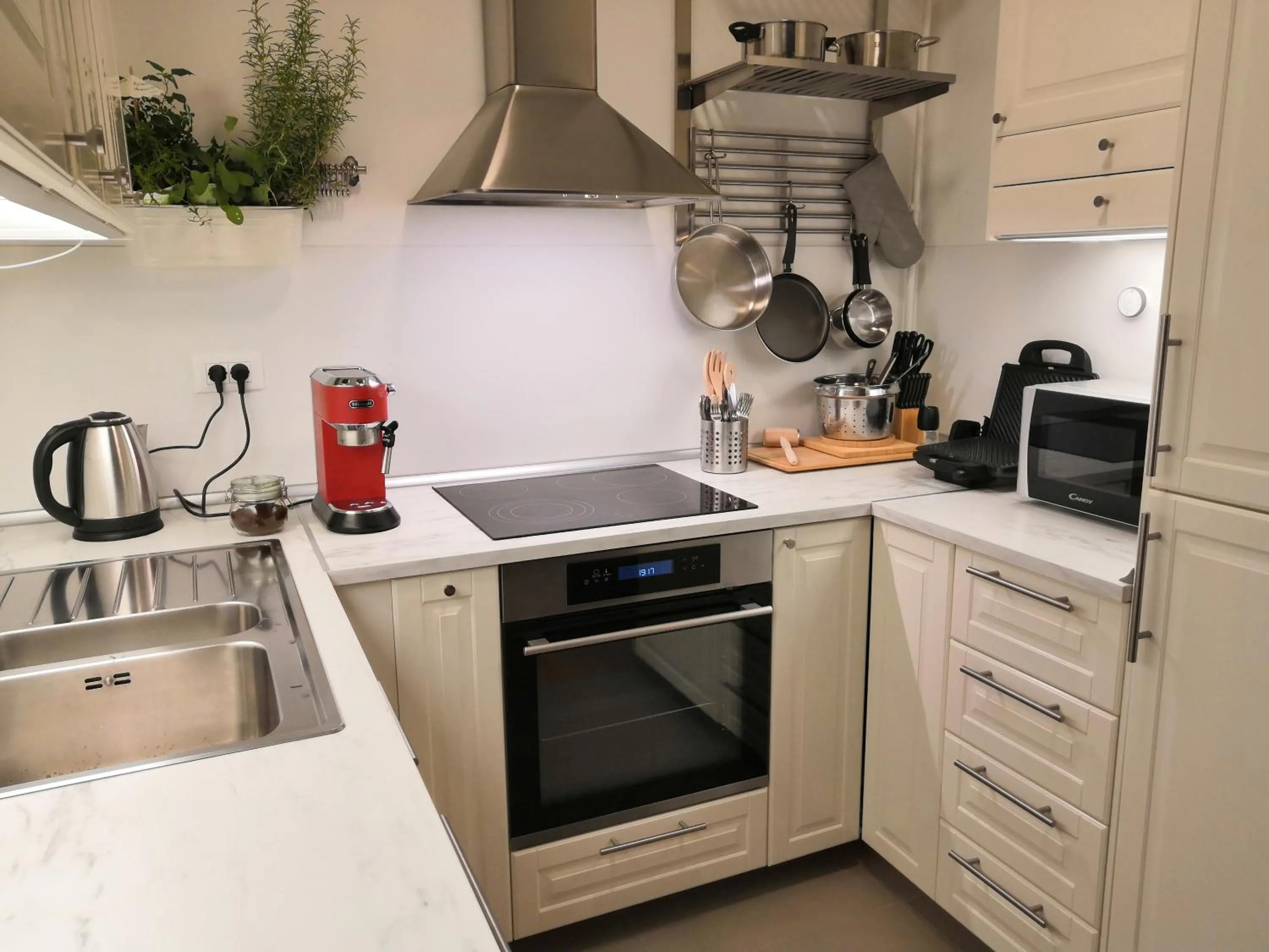 Two-Bedroom Apartment in Izzy - 5 min walk from the main square