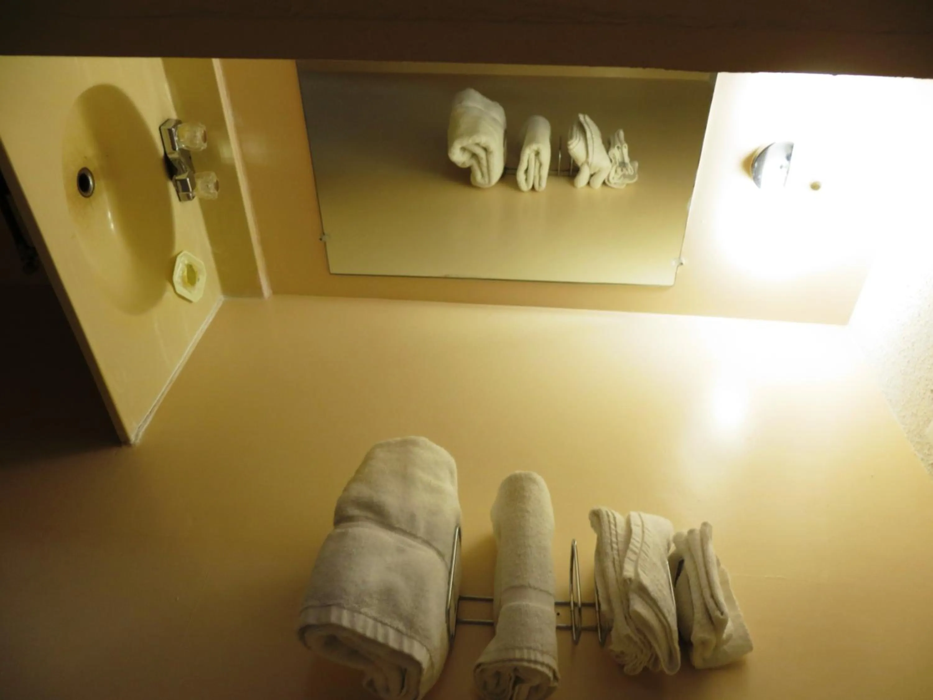 Bathroom in Good Night Inn