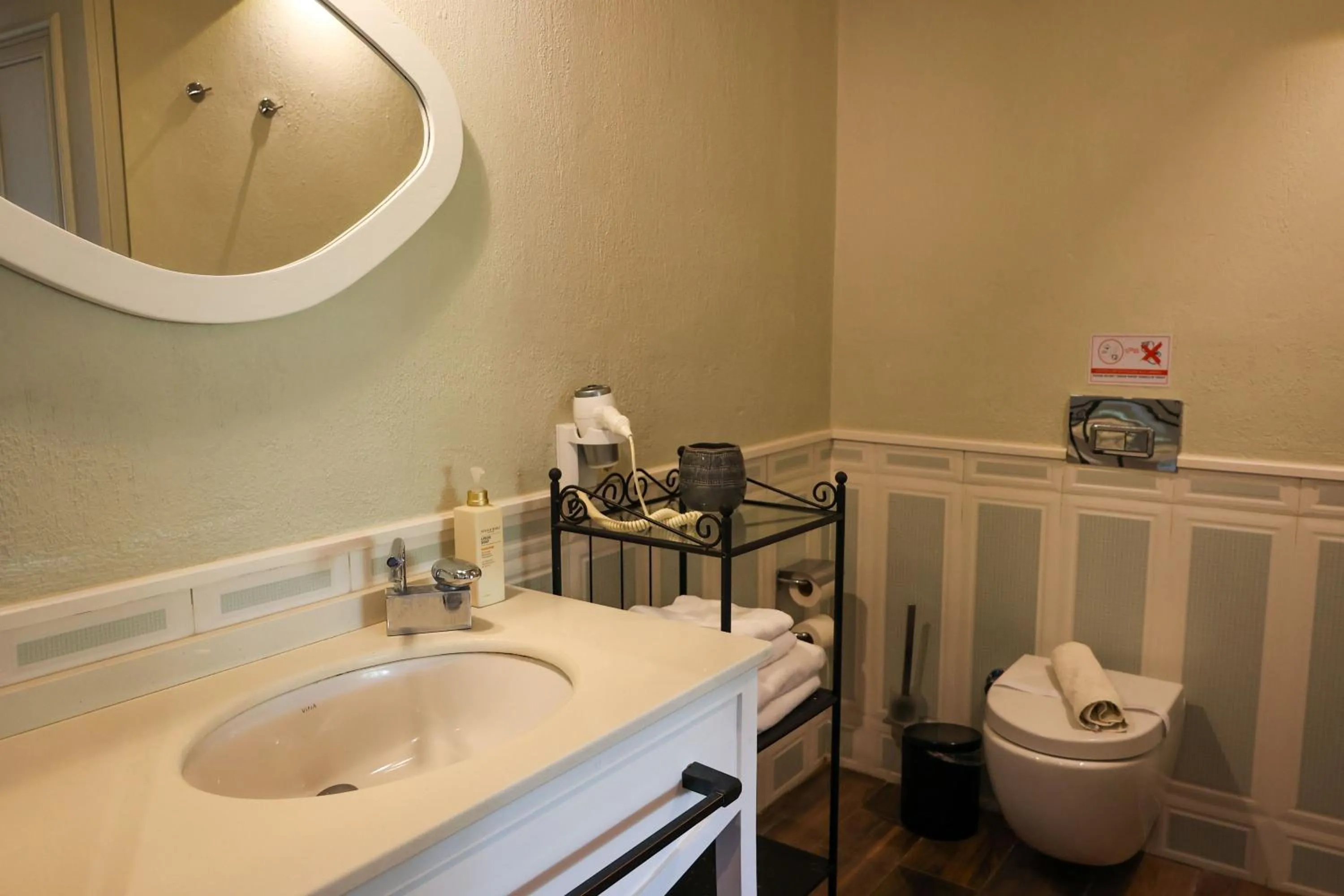 Garden view in AlaBora Hotel