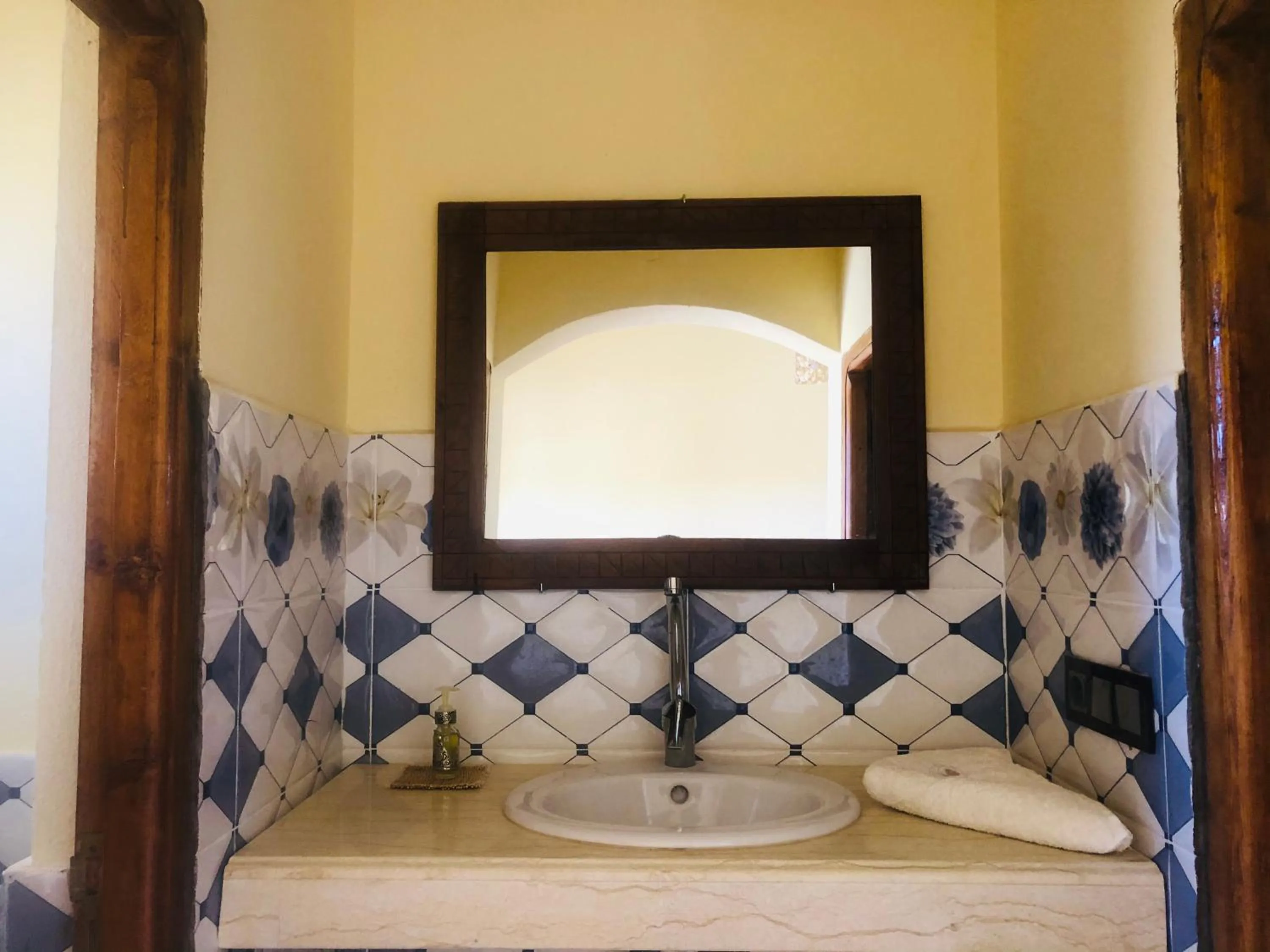 Bathroom in Riad Hotel Les Flamants