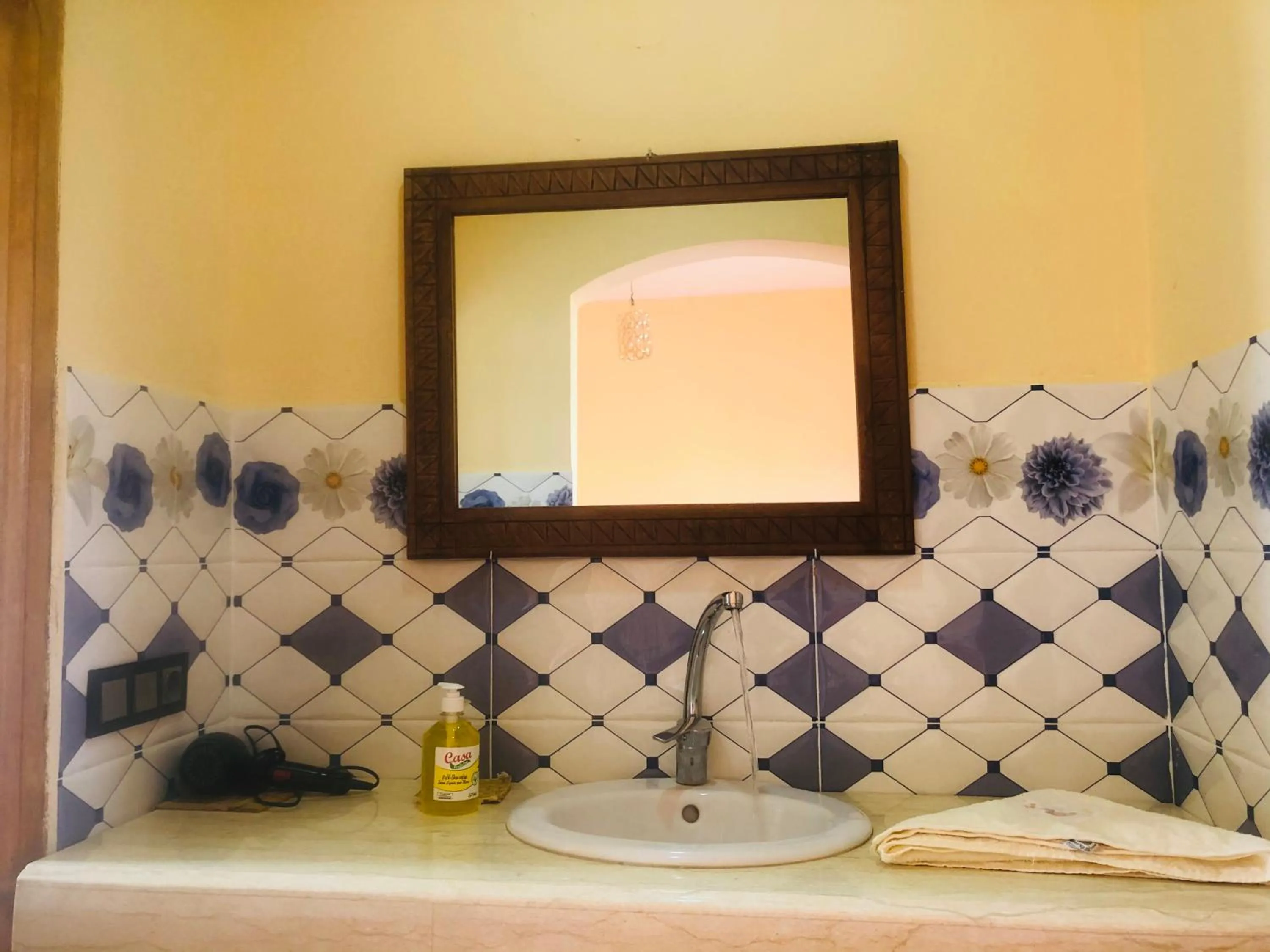 Bedroom in Riad Hotel Les Flamants