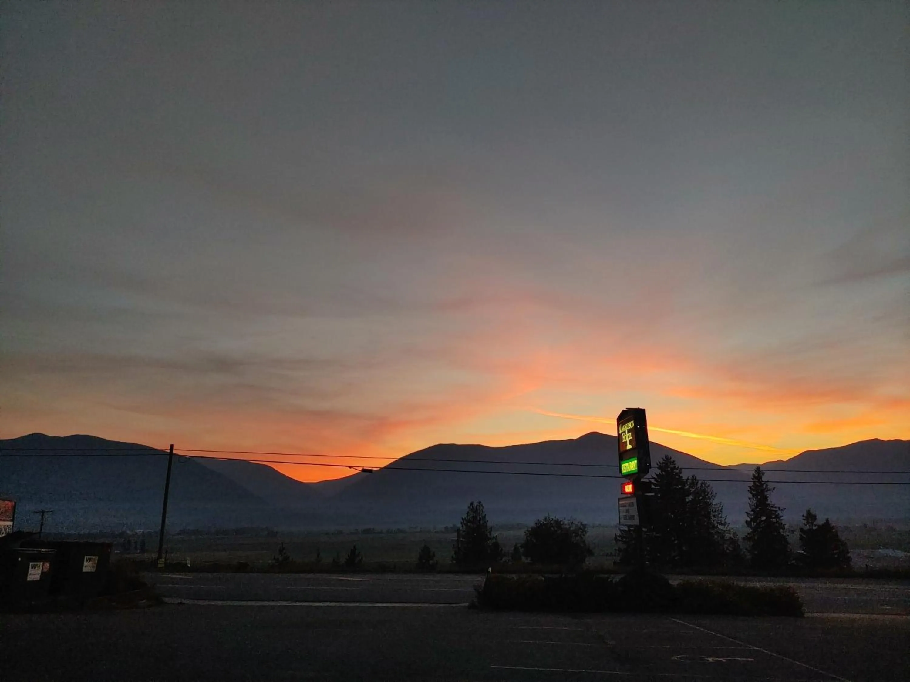 Mountain view in Magnuson Hotel Creston