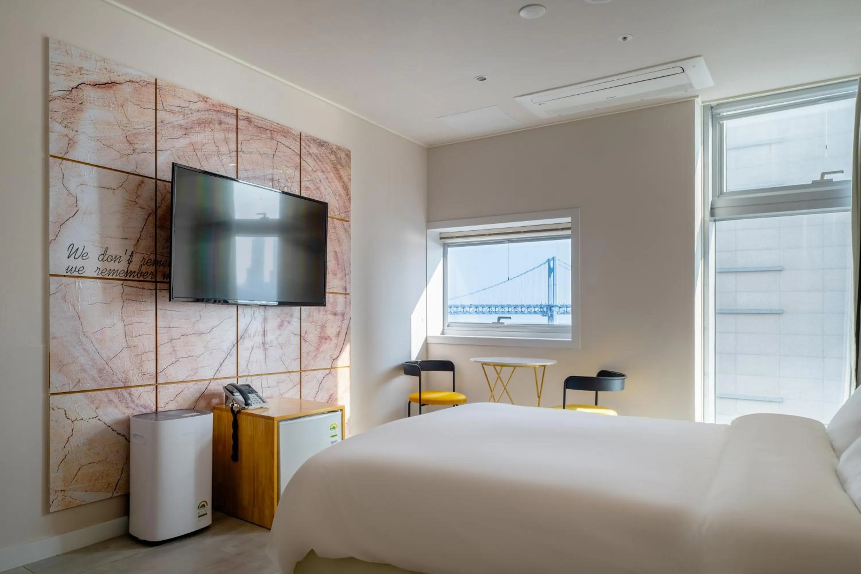 Bed in Oceanstay Hotel