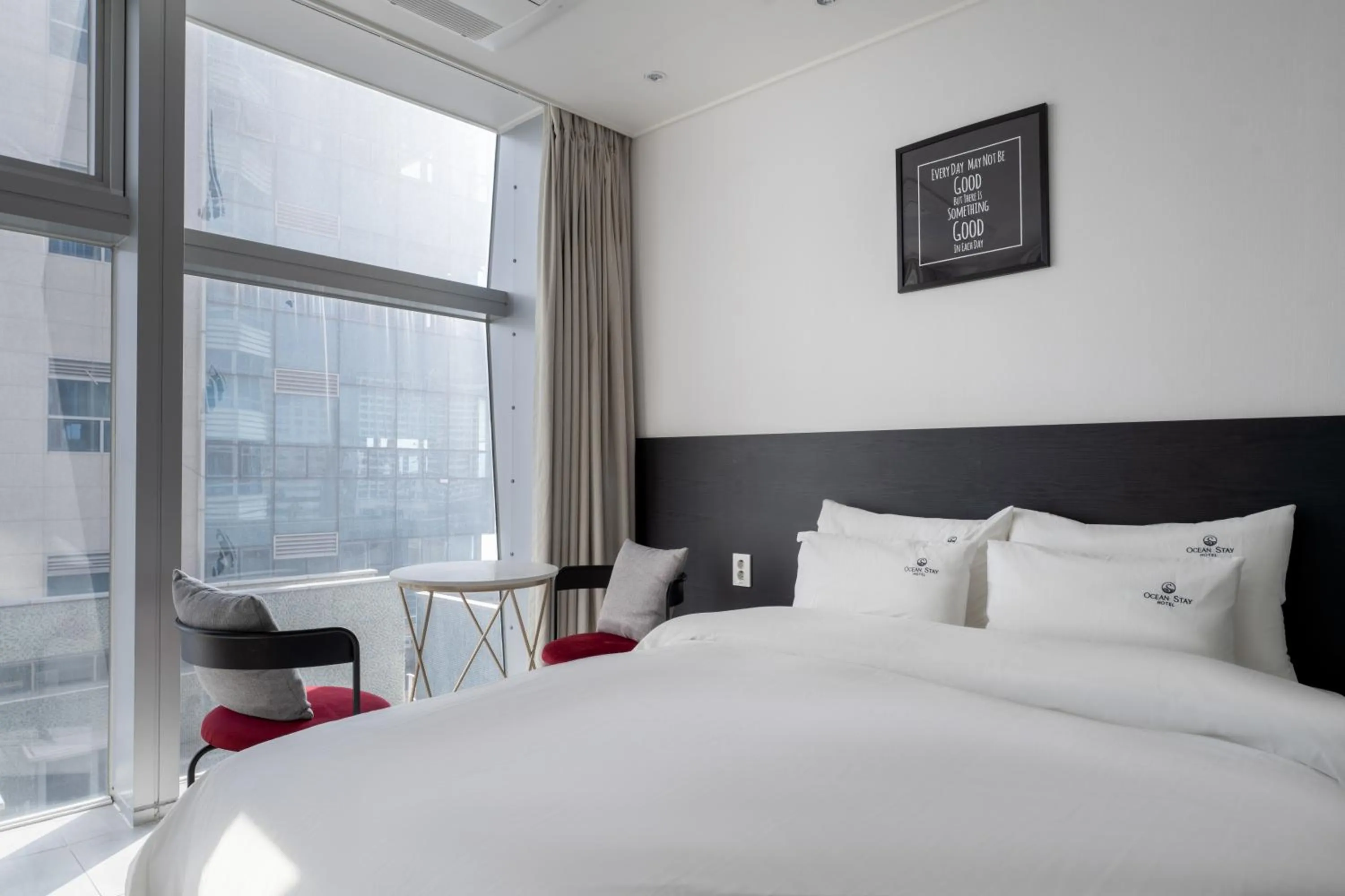 Bed in Oceanstay Hotel