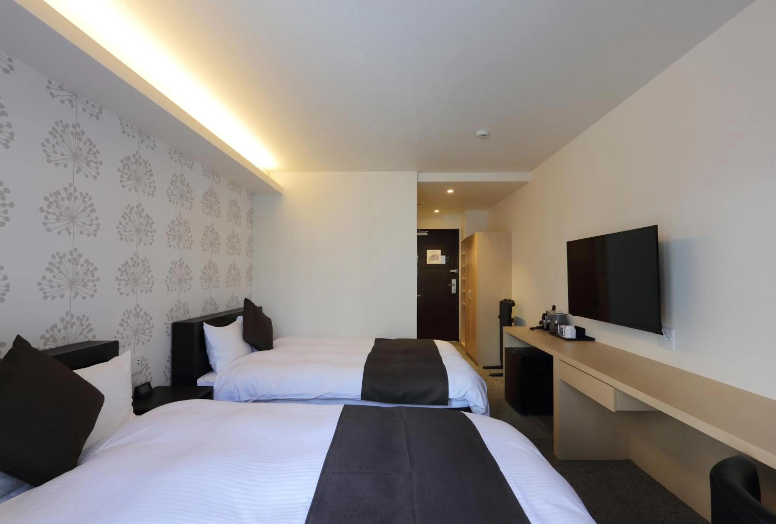 TV and multimedia, Bed in HOTEL PROMOTE HIROSHIMA