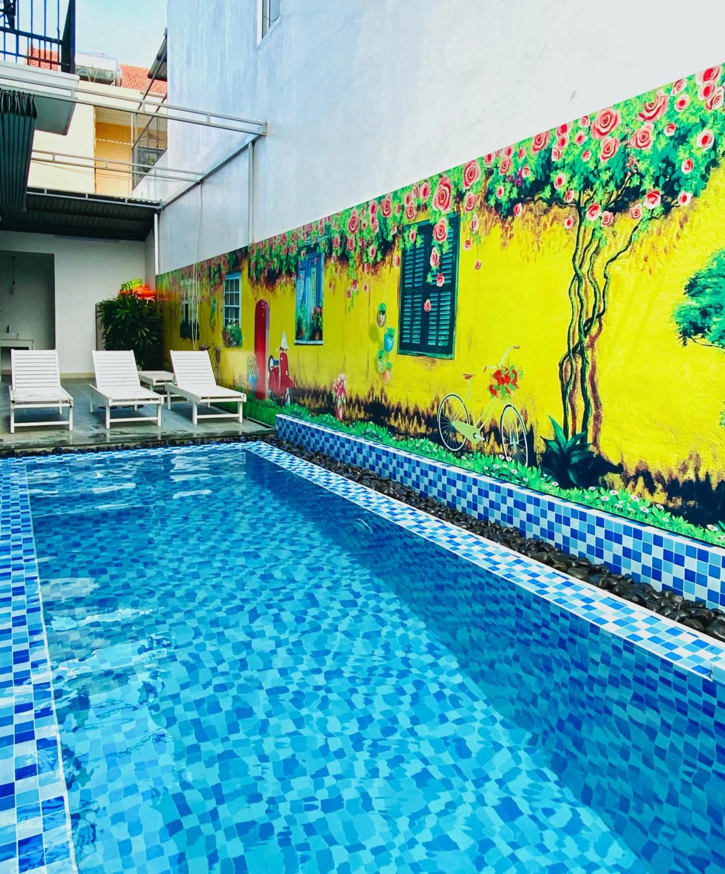 Swimming pool in Grand Holiday Hoian Villa