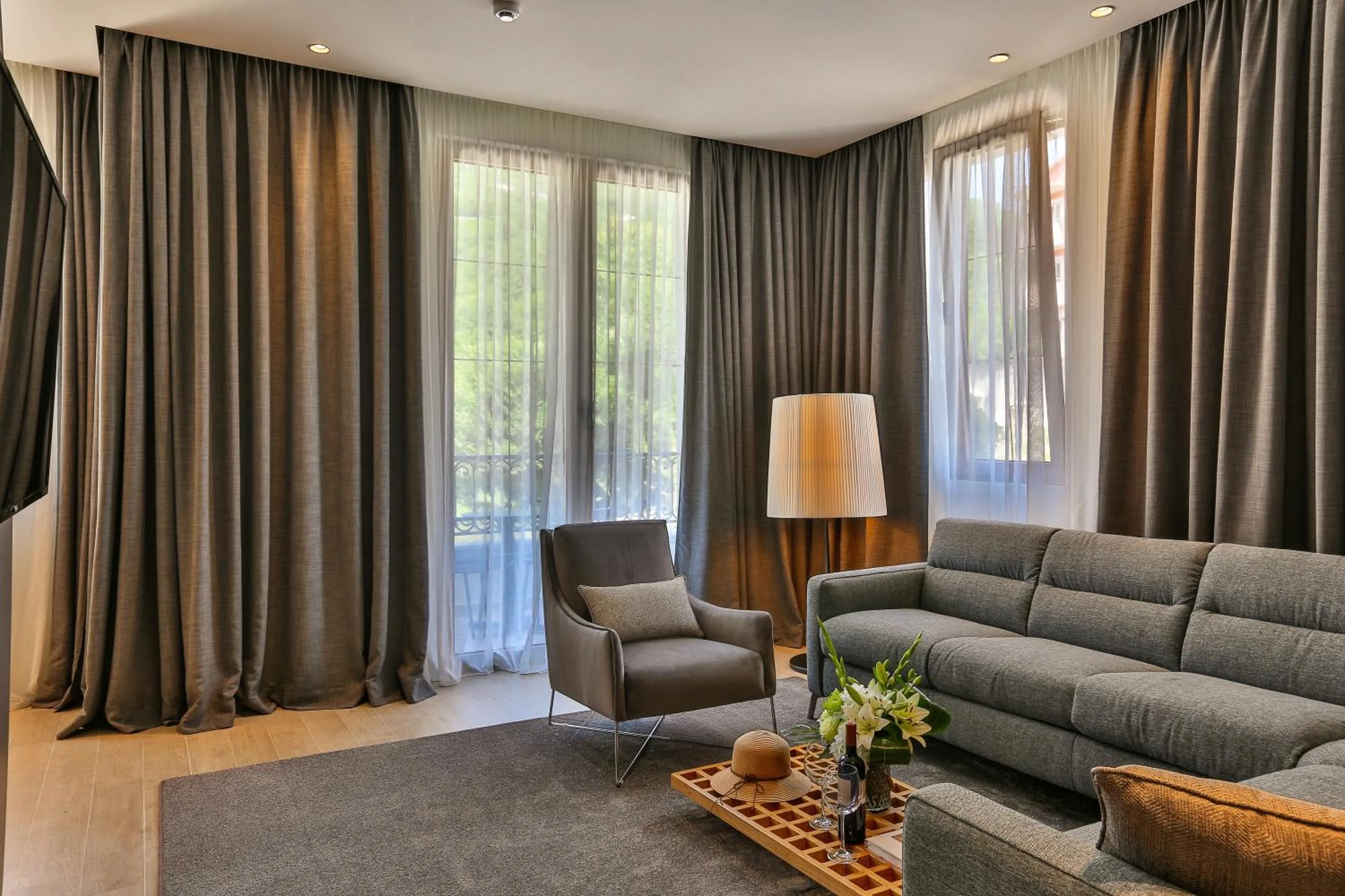 Living room in Avanti Hotel & Spa