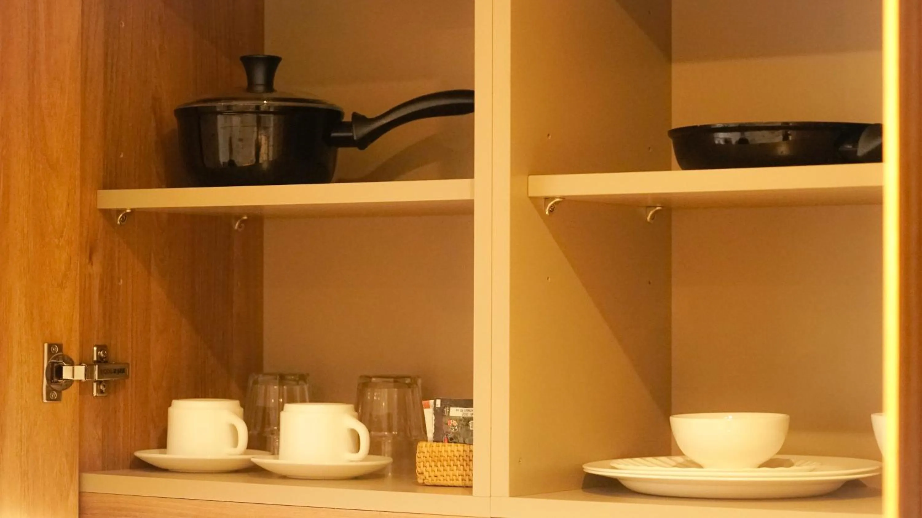 Coffee/tea facilities in Nagomi Suites & Hotel