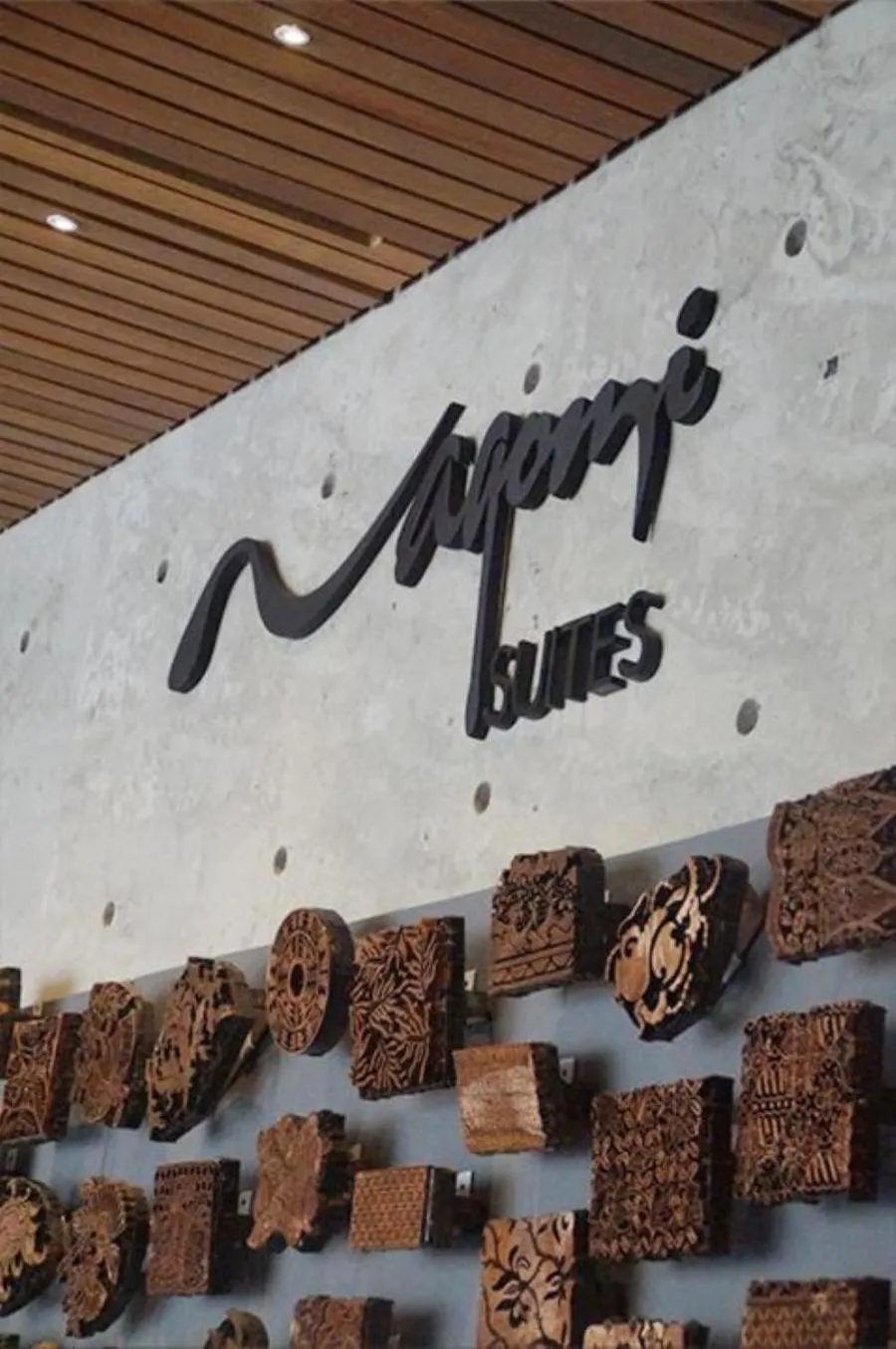 Logo/Certificate/Sign in Nagomi Suites & Hotel