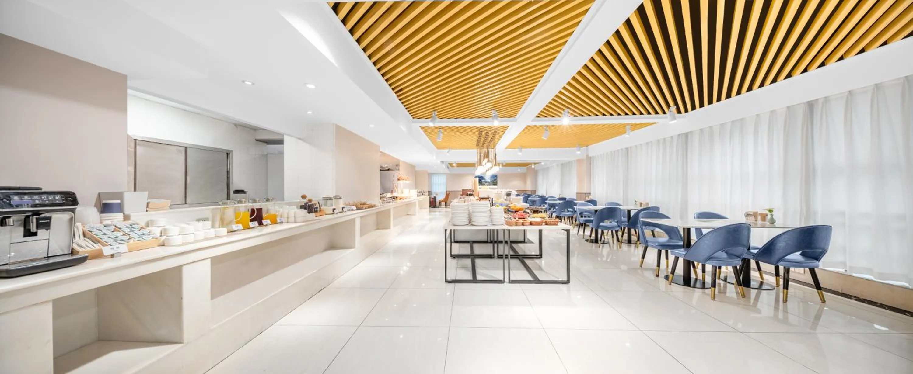 Restaurant/places to eat in Atour Hotel Chengdu New Convention and Exhibition Center Branch