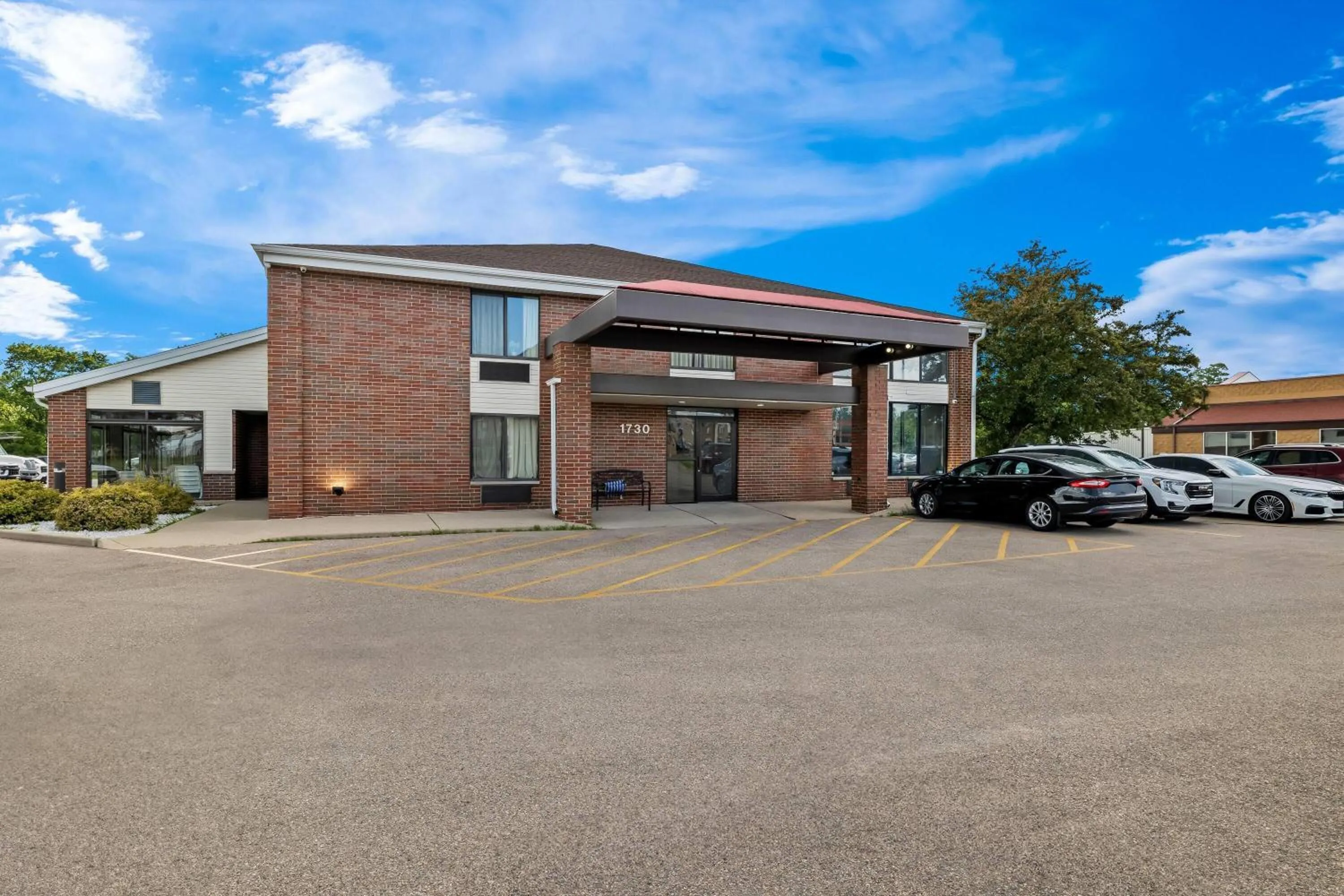 Property building in Super 8 by Wyndham Watertown WI