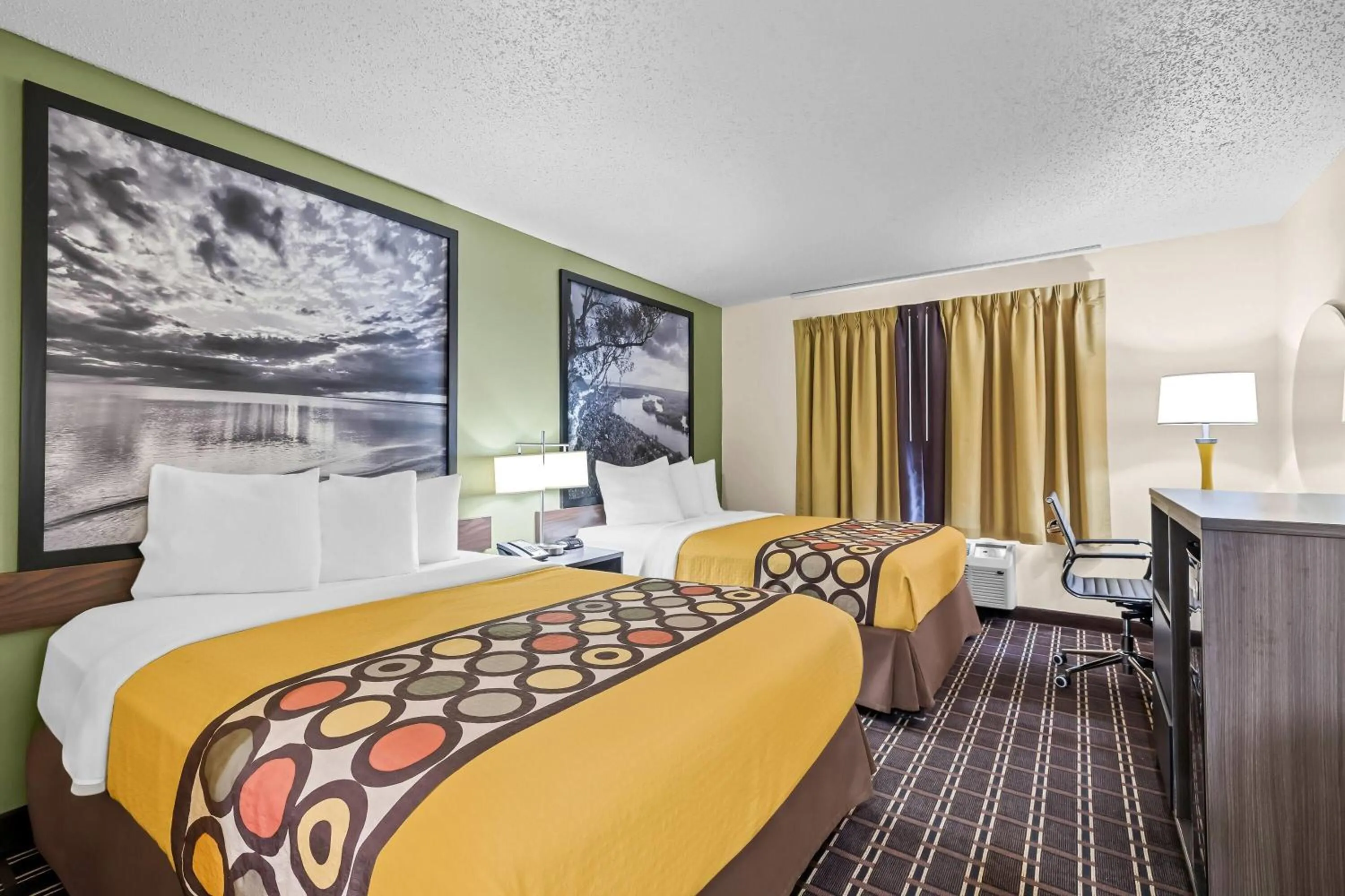 Bed in Super 8 by Wyndham Watertown WI