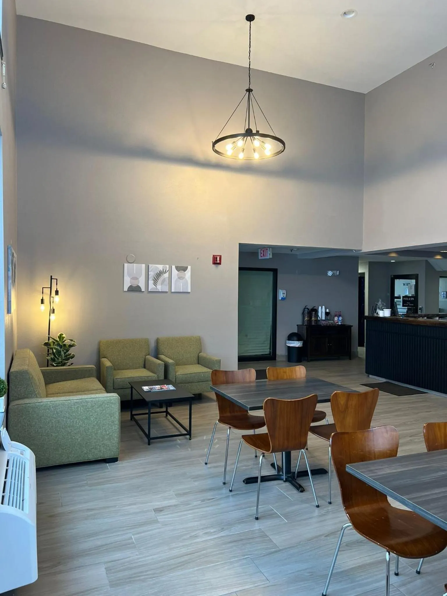 Lobby or reception in Super 8 by Wyndham Watertown WI