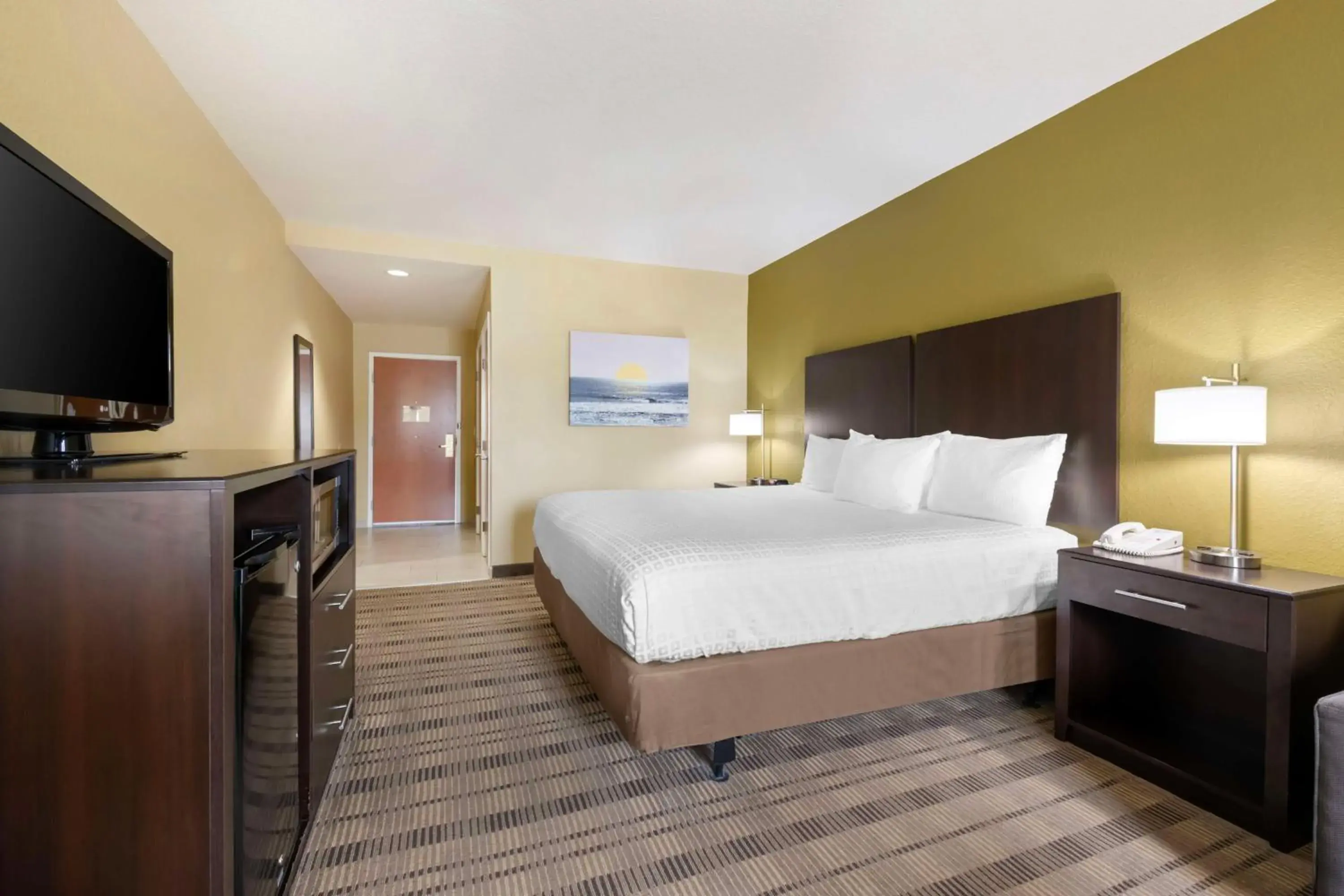 Bedroom, Bed in Best Western Edgewater Inn Bedroom, Bed in Best Western Edgewater Inn