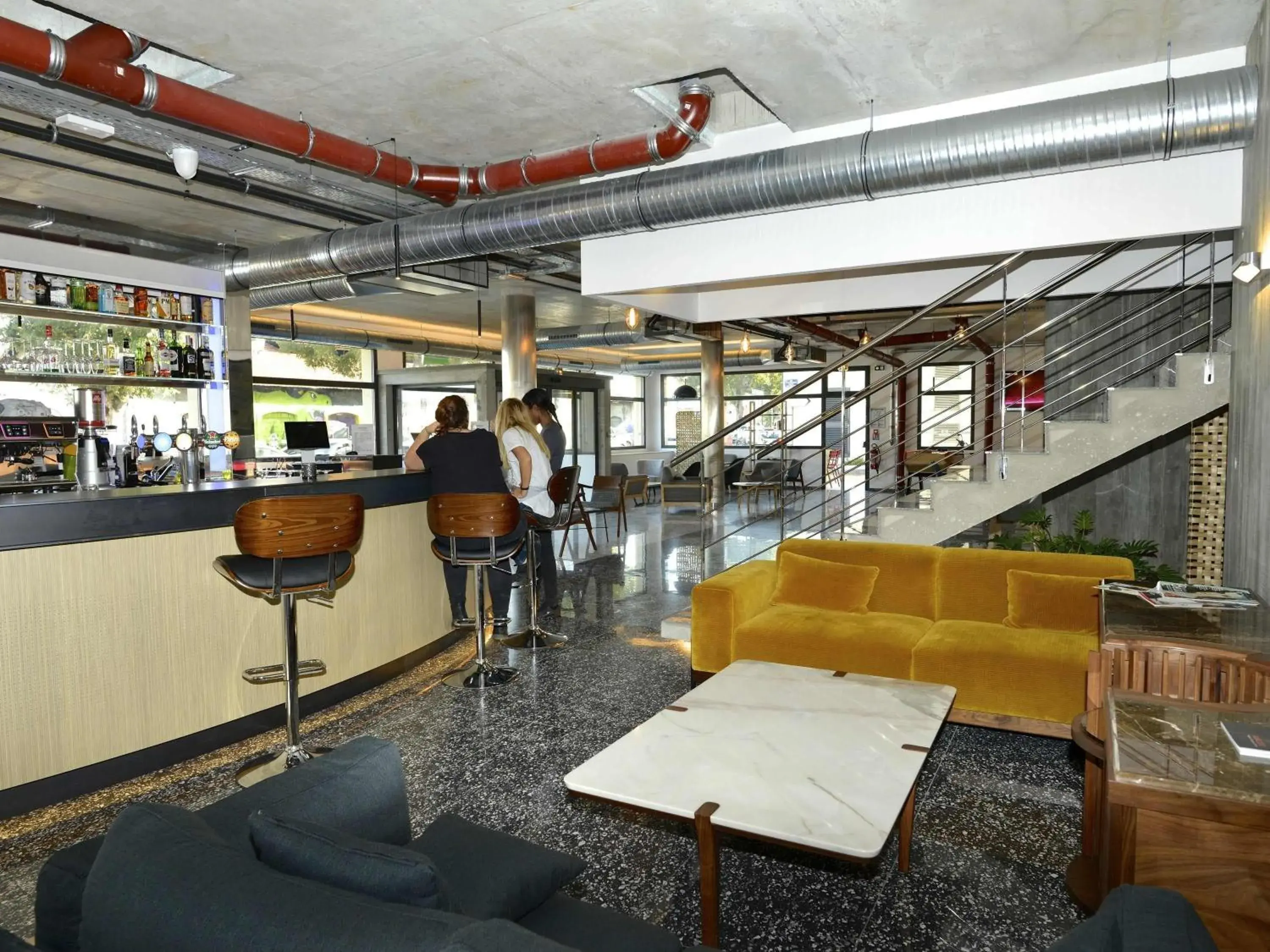 Lounge or bar in ibis Styles Ajaccio Napoleon Lounge or bar in ibis Styles Ajaccio Napoleon