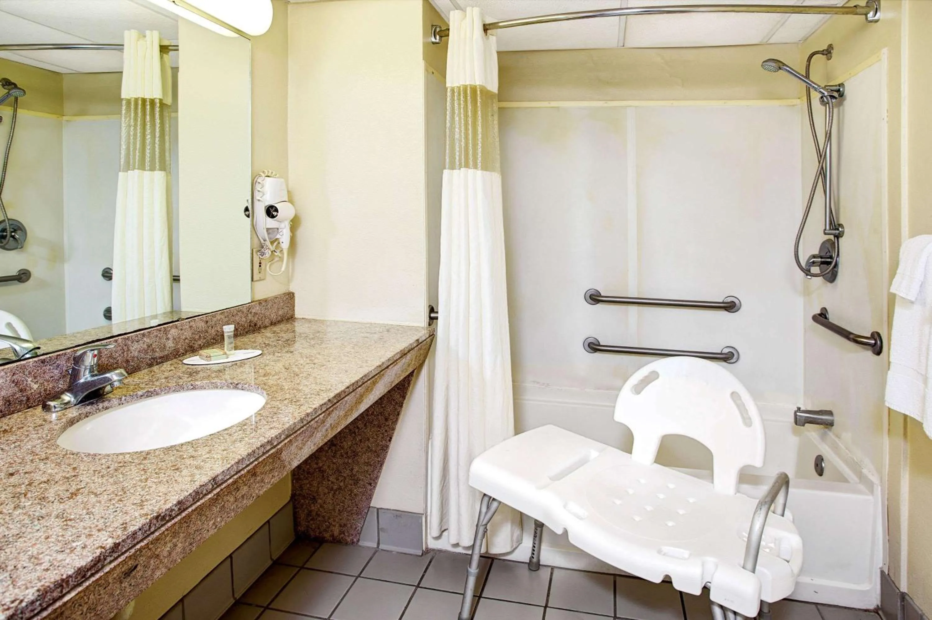 Bathroom in Super 8 by Wyndham Walterboro