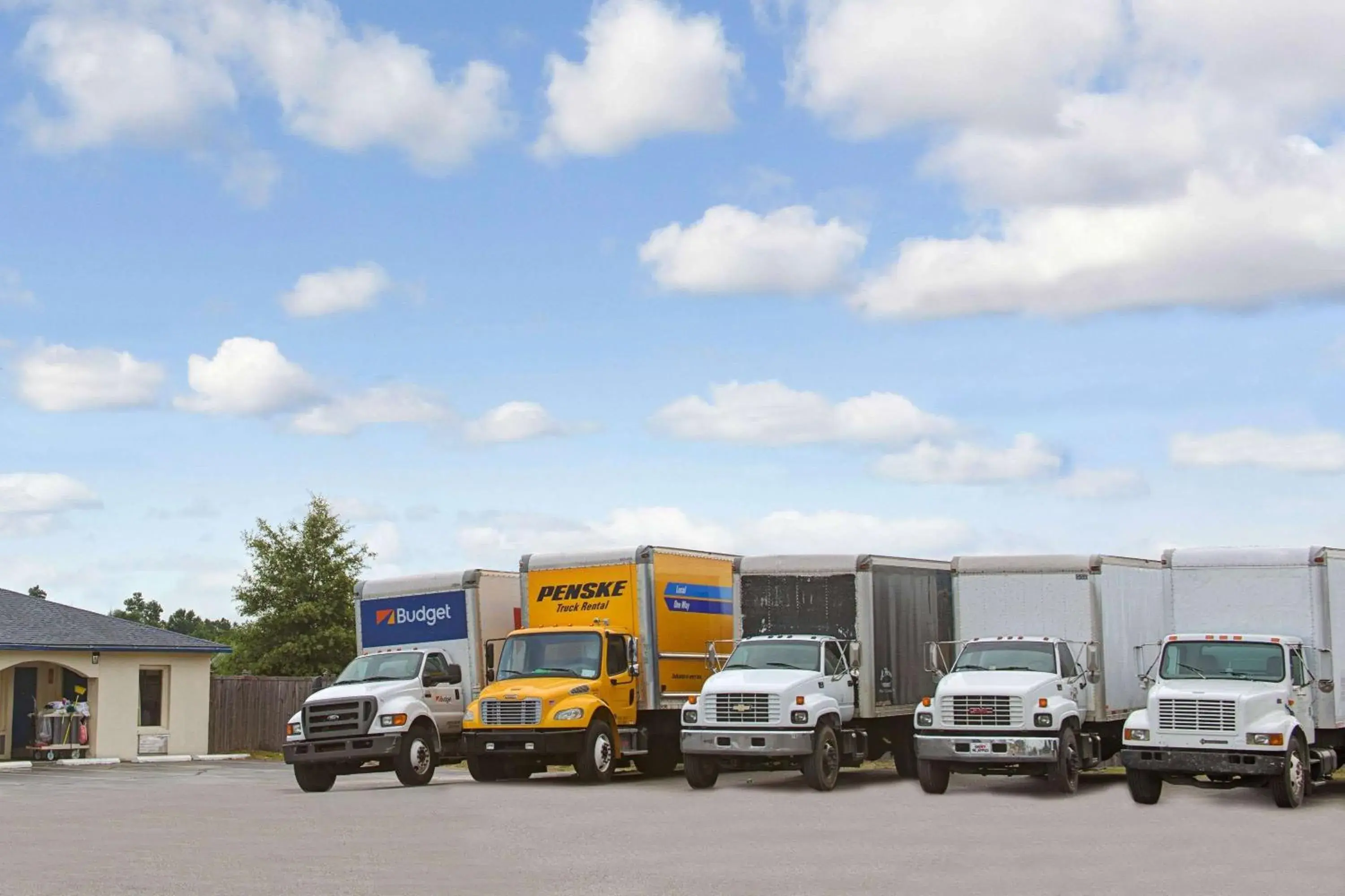 Property building in Super 8 by Wyndham Walterboro Property building in Super 8 by Wyndham Walterboro