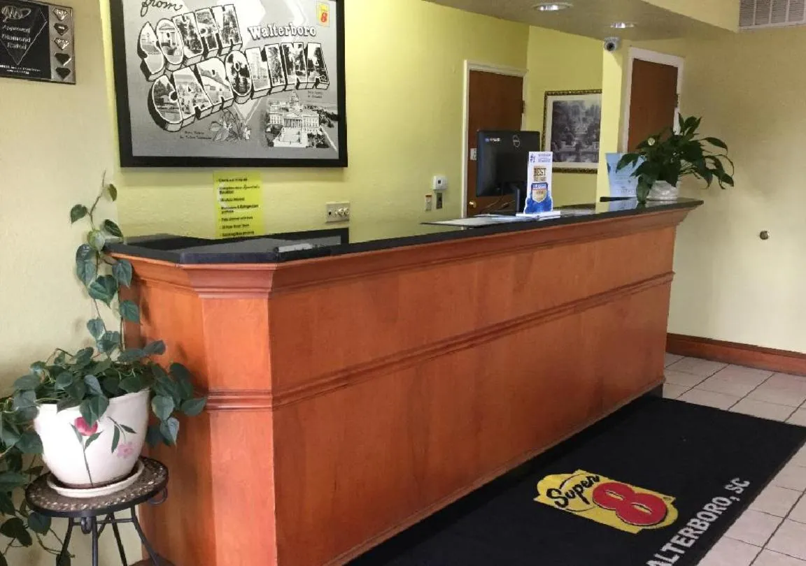 Lobby or reception in Super 8 by Wyndham Walterboro
