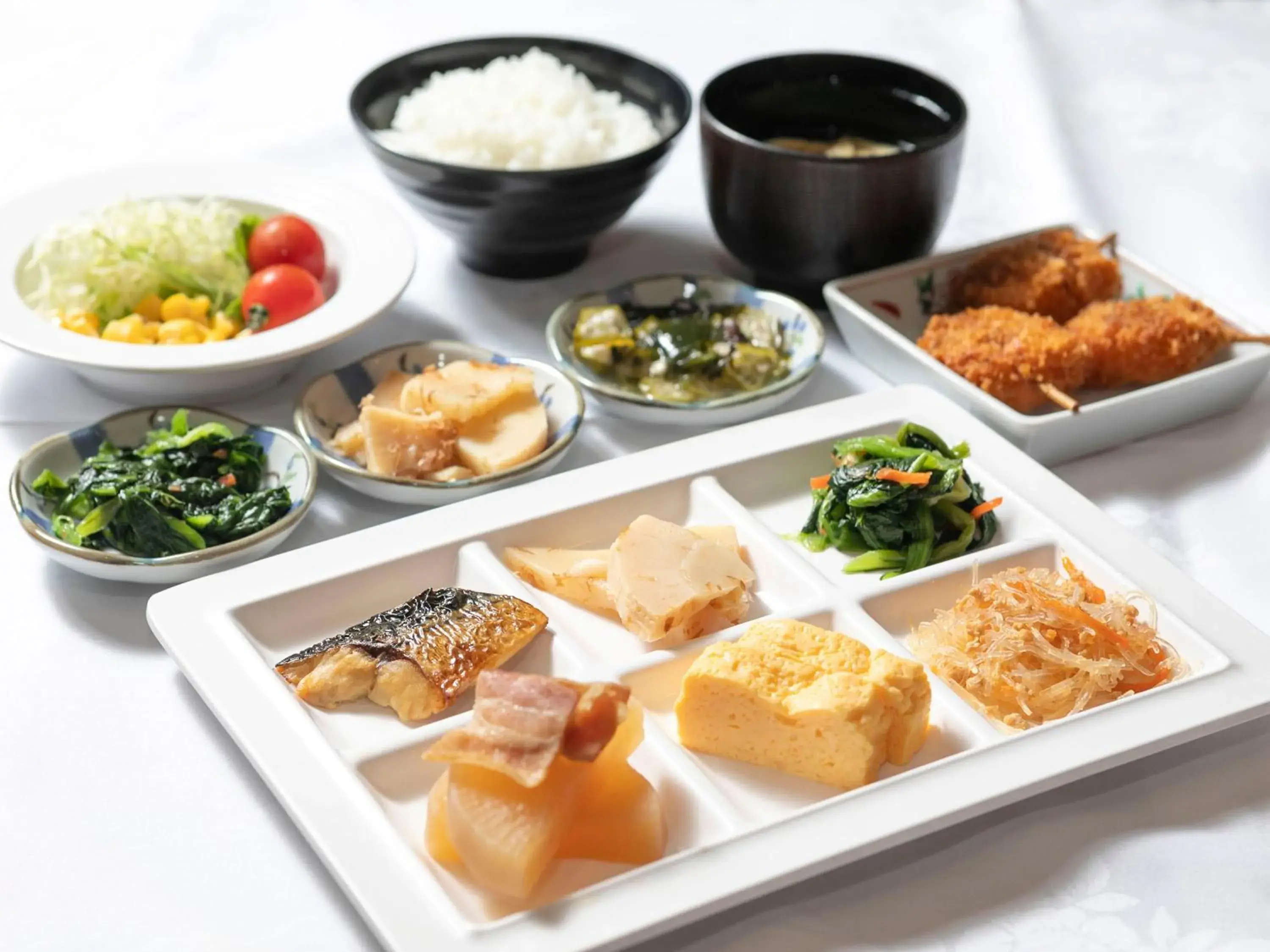 Restaurant/places to eat in APA Hotel & Resort Midosuji Hommachi Eki Tower Restaurant/places to eat in APA Hotel & Resort Midosuji Hommachi Eki Tower