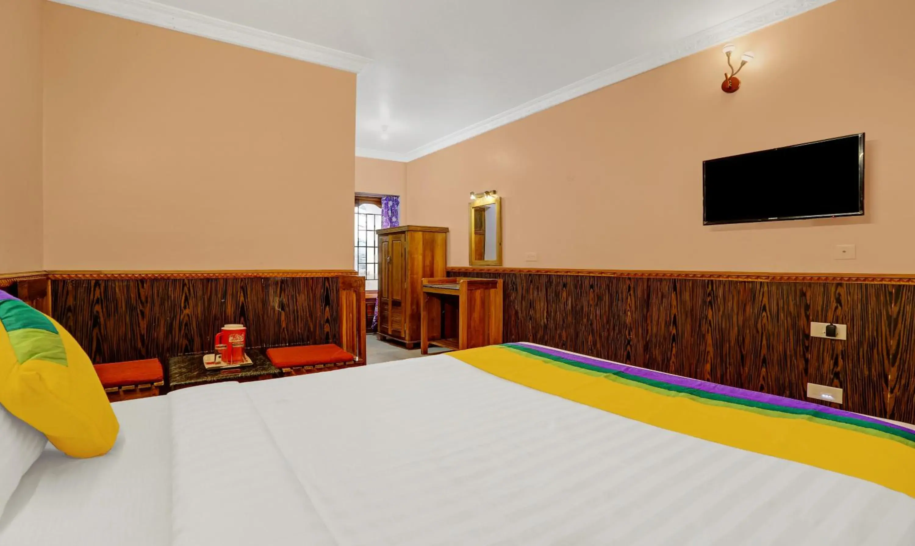 Bedroom, Bed in Itsy Hotels Rain Forest Bedroom, Bed in Itsy Hotels Rain Forest