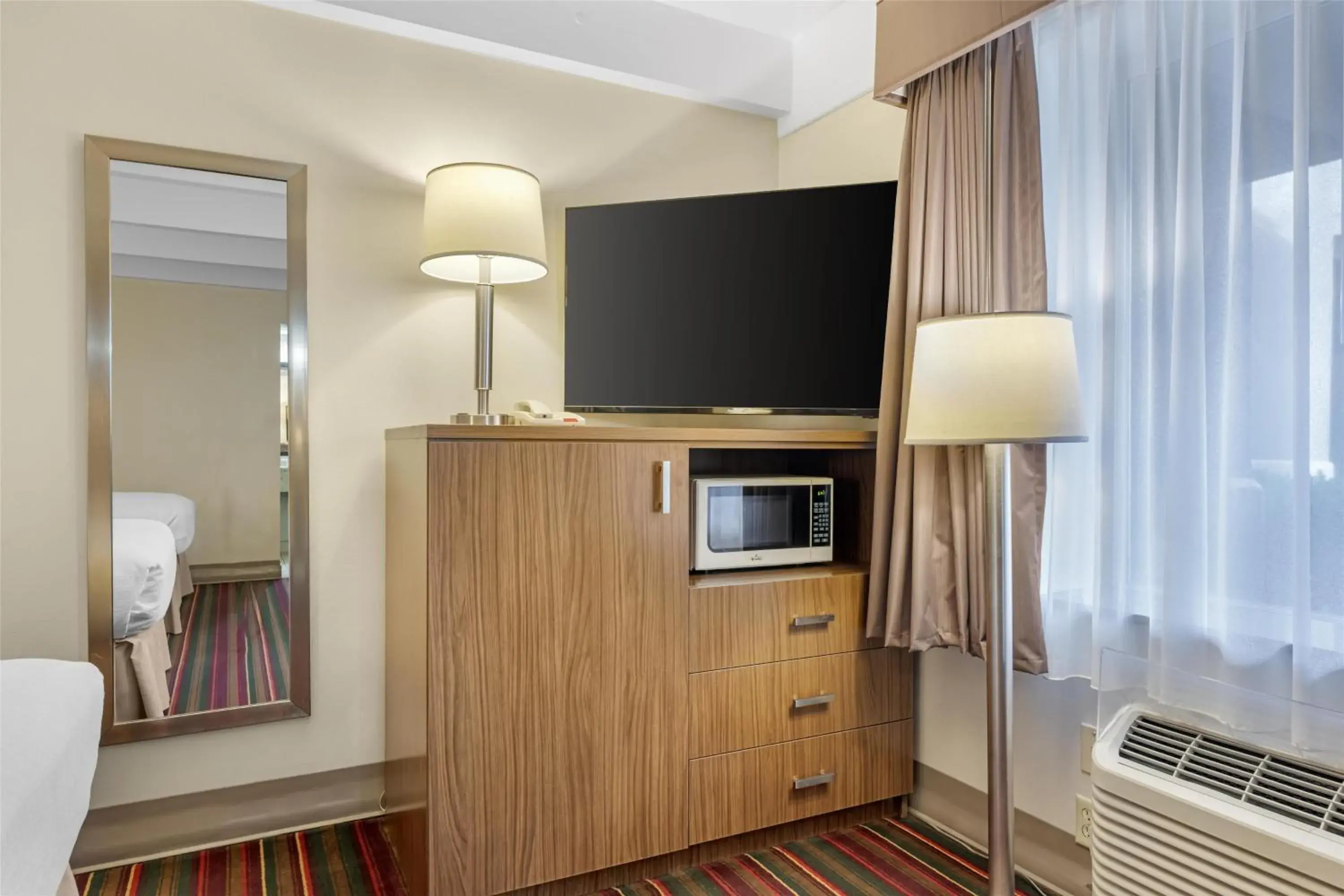 Bedroom, Bed in Best Western El Rancho Palacio Bedroom, Bed in Best Western El Rancho Palacio