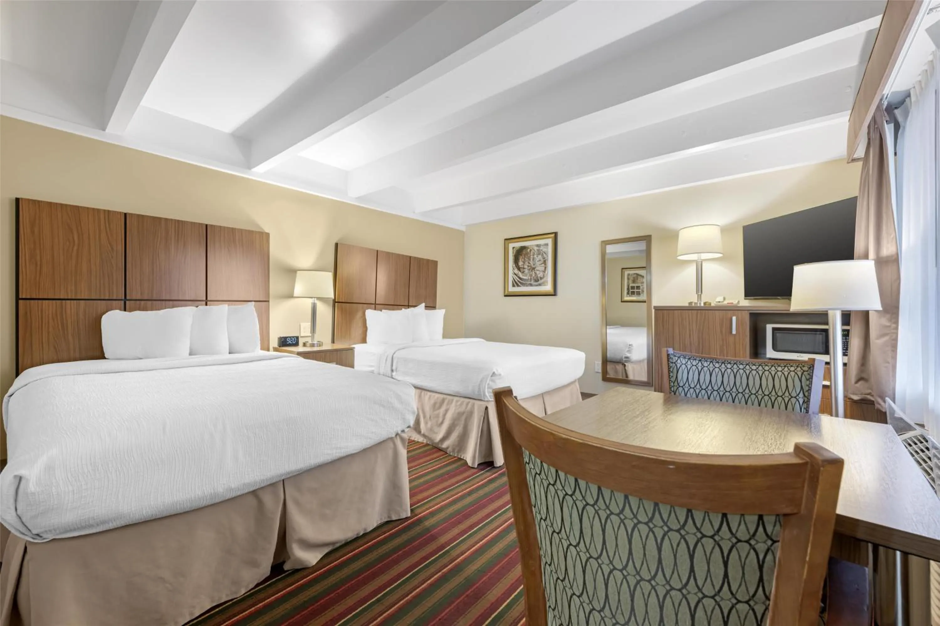 Bedroom, Bed in Best Western El Rancho Palacio