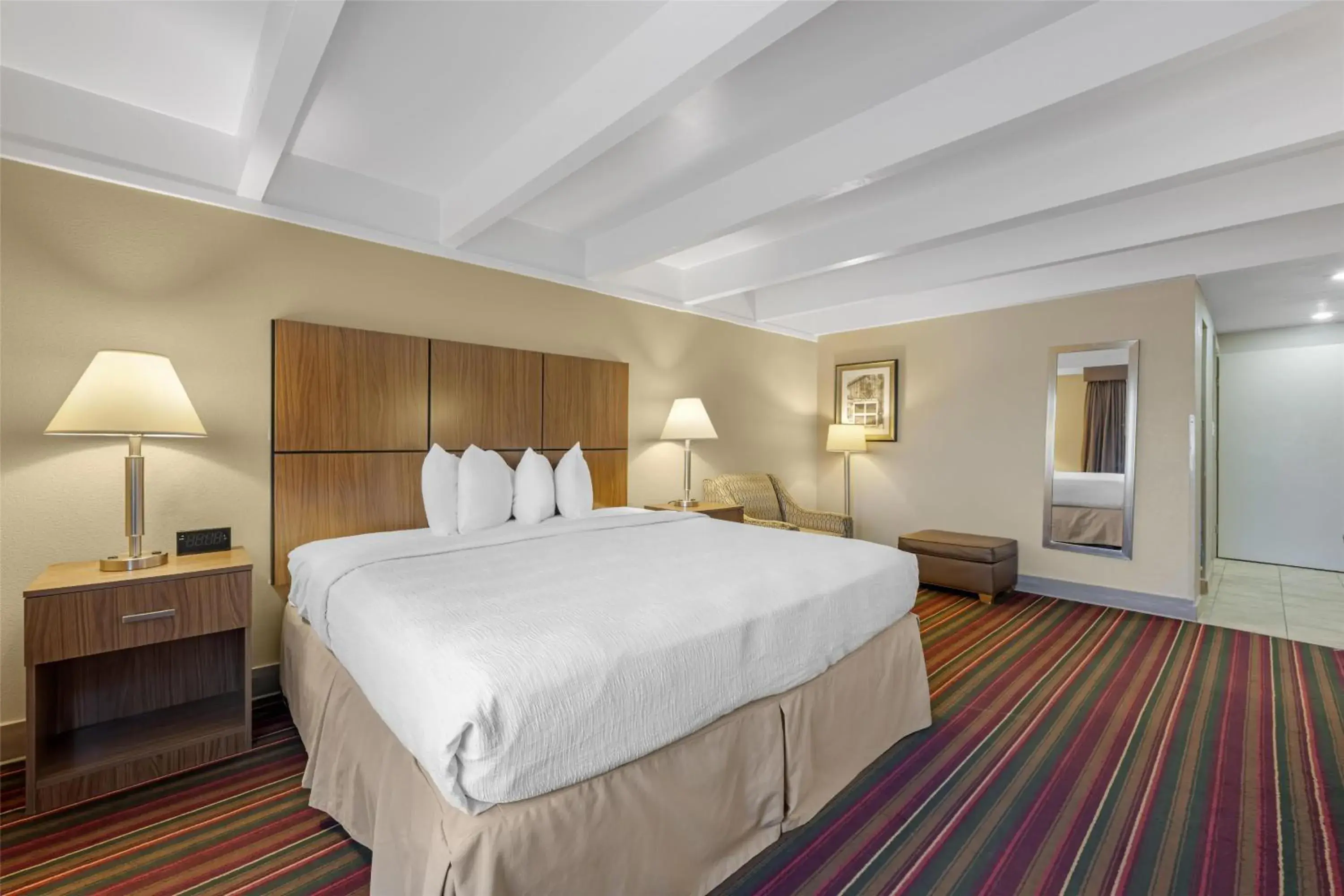 Bedroom, Bed in Best Western El Rancho Palacio Bedroom, Bed in Best Western El Rancho Palacio