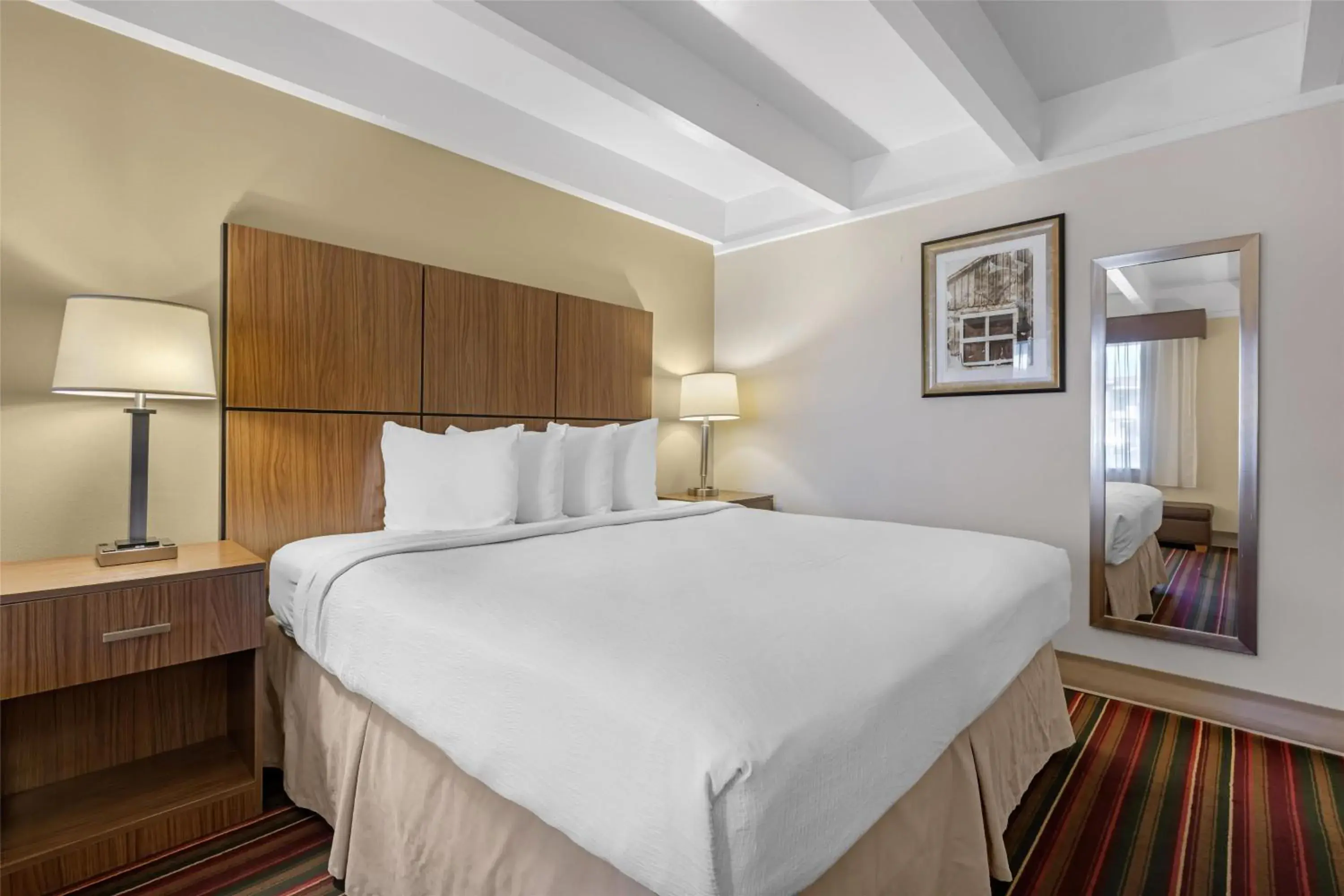 Bedroom, Bed in Best Western El Rancho Palacio Bedroom, Bed in Best Western El Rancho Palacio