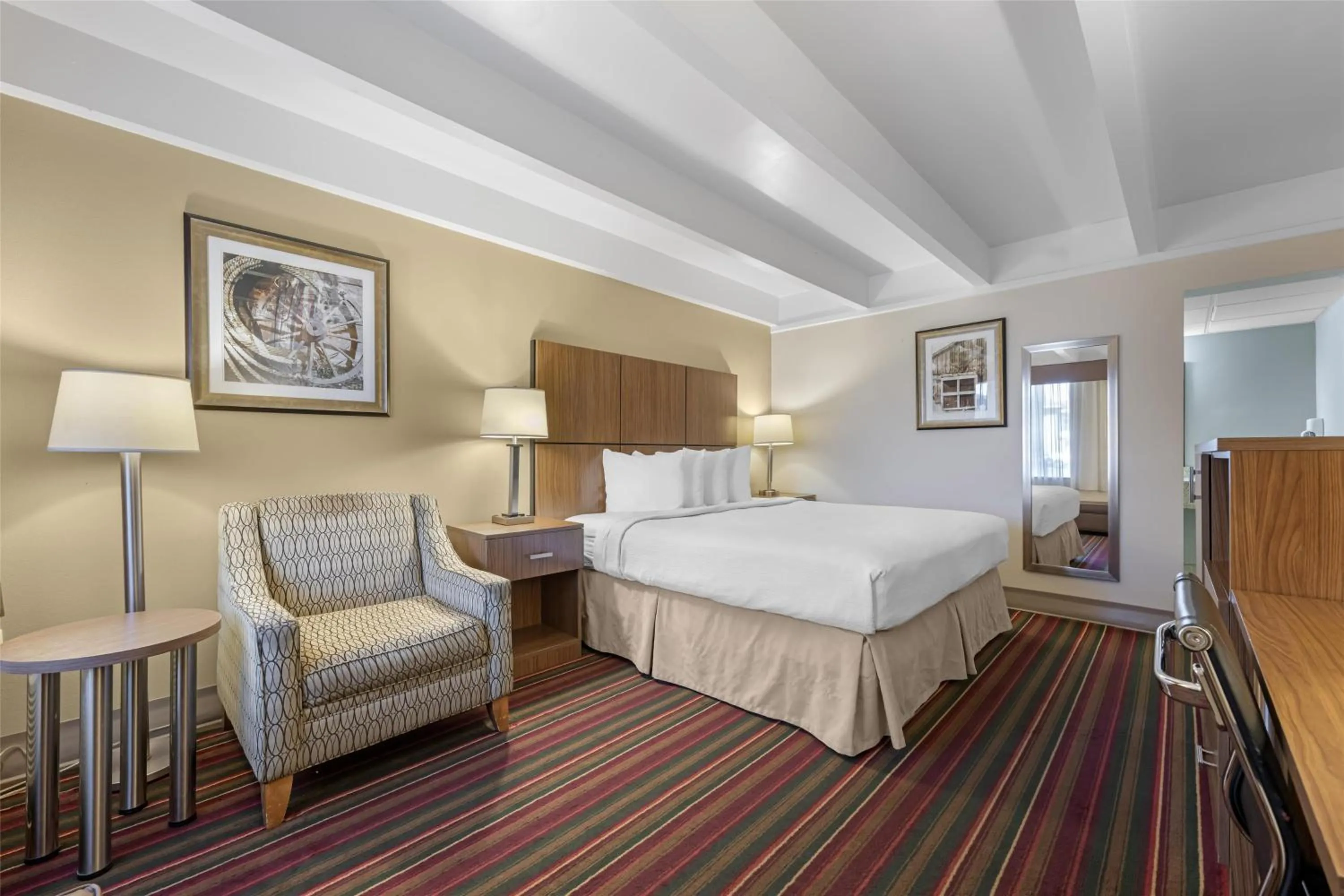 Bedroom, Bed in Best Western El Rancho Palacio