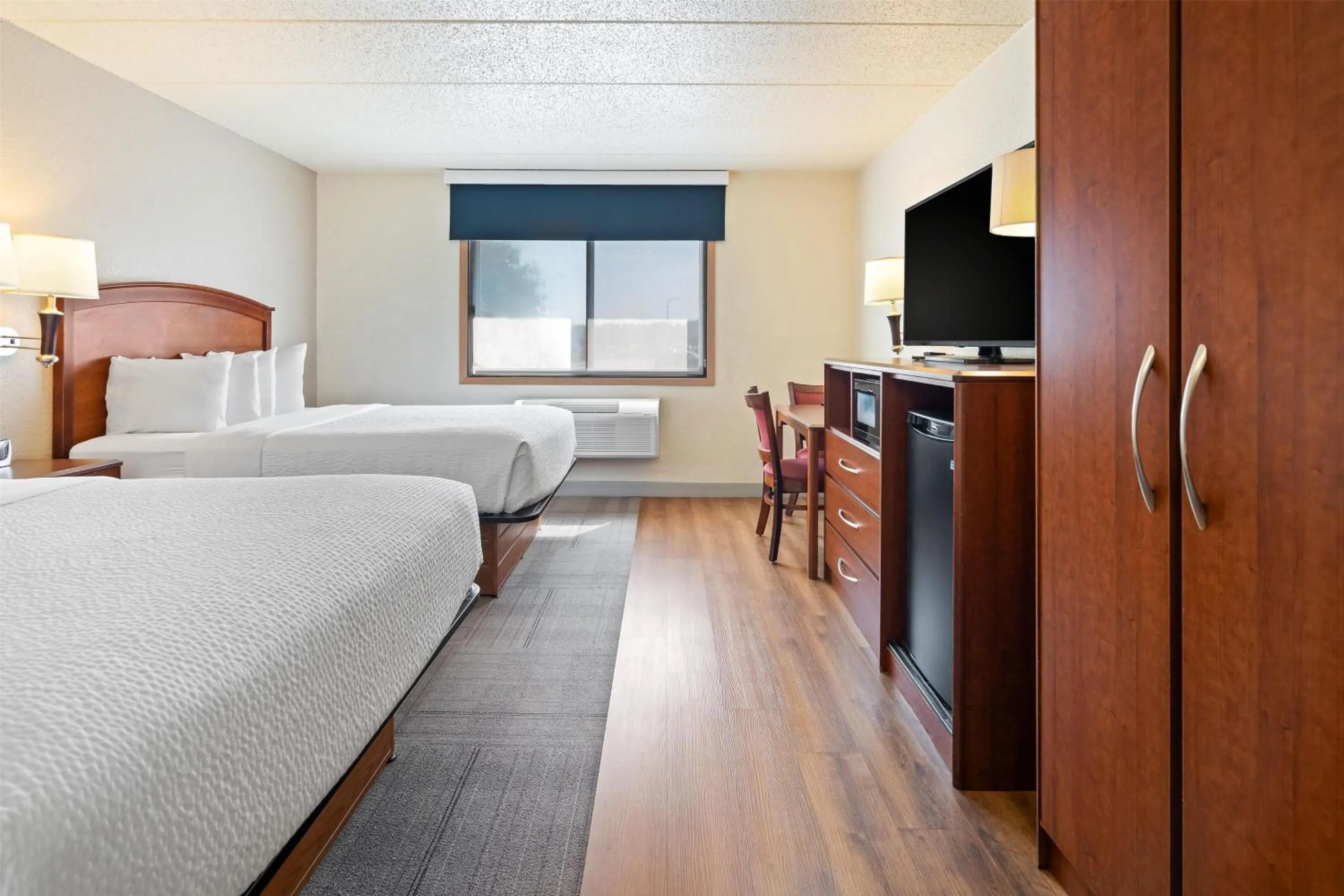 Photo of the whole room, Bed in AmericInn by Wyndham Dickinson