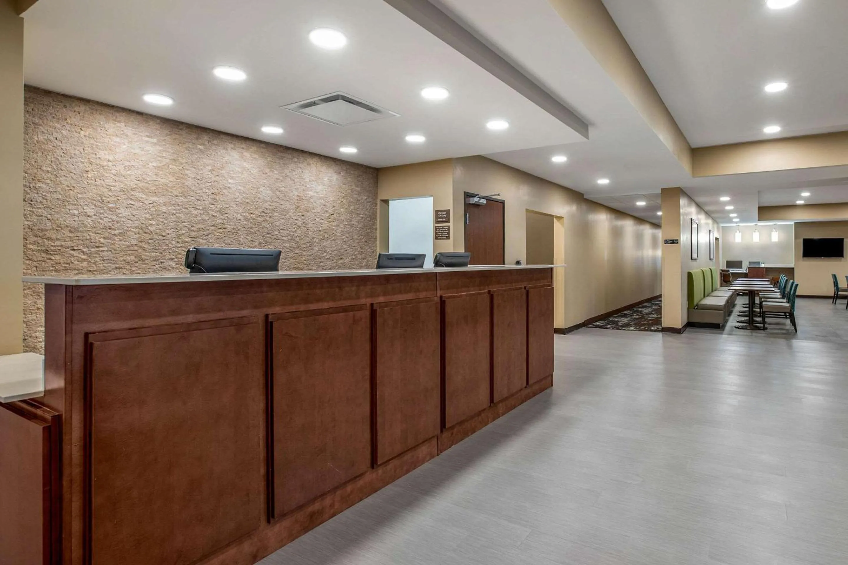 Lobby or reception in Comfort Inn & Suites Ames near ISU Campus