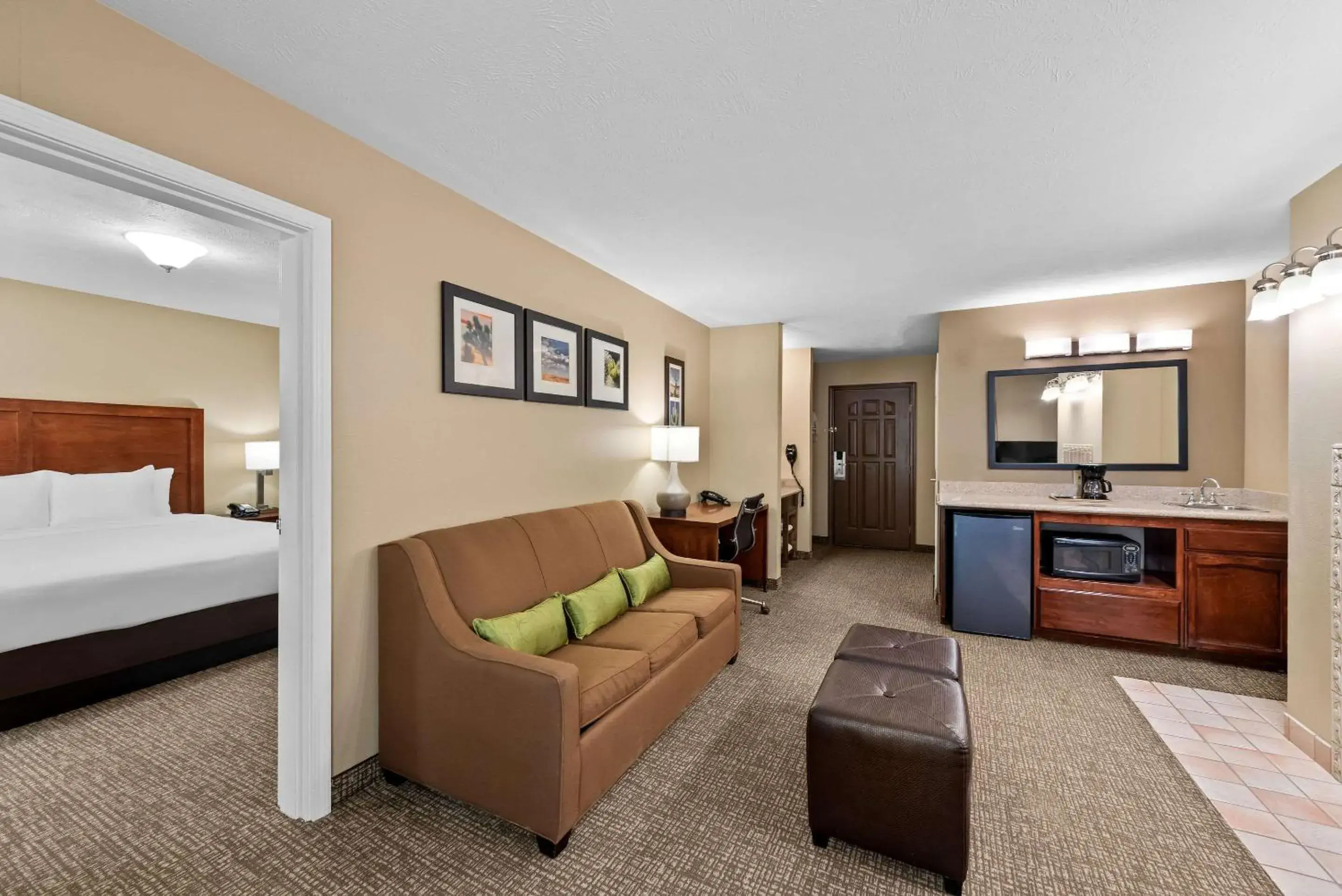 Bedroom, Bed in MainStay Suites El Centro I-8 Bedroom, Bed in MainStay Suites El Centro I-8