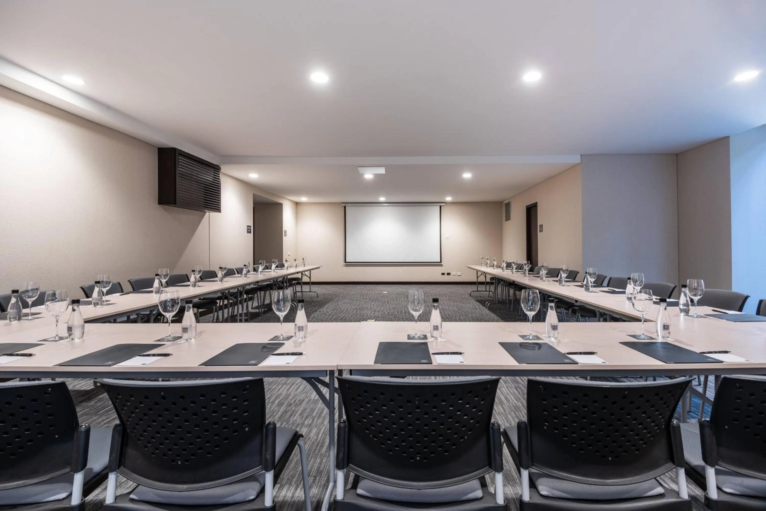 Meeting/conference room in AC Hotel by Marriott Bogota Zona T