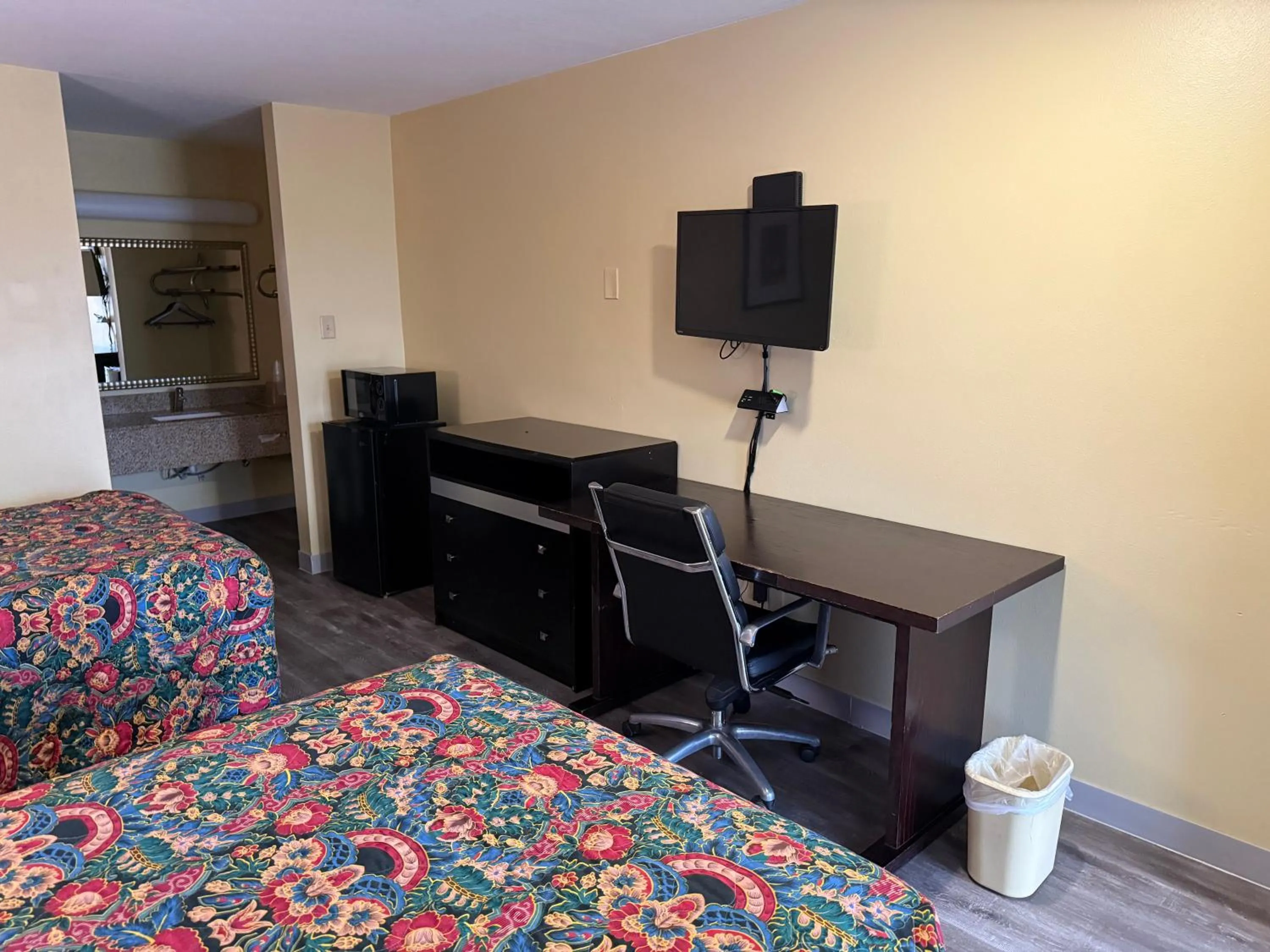 TV and multimedia, Bed in Liberty Inn - Collins