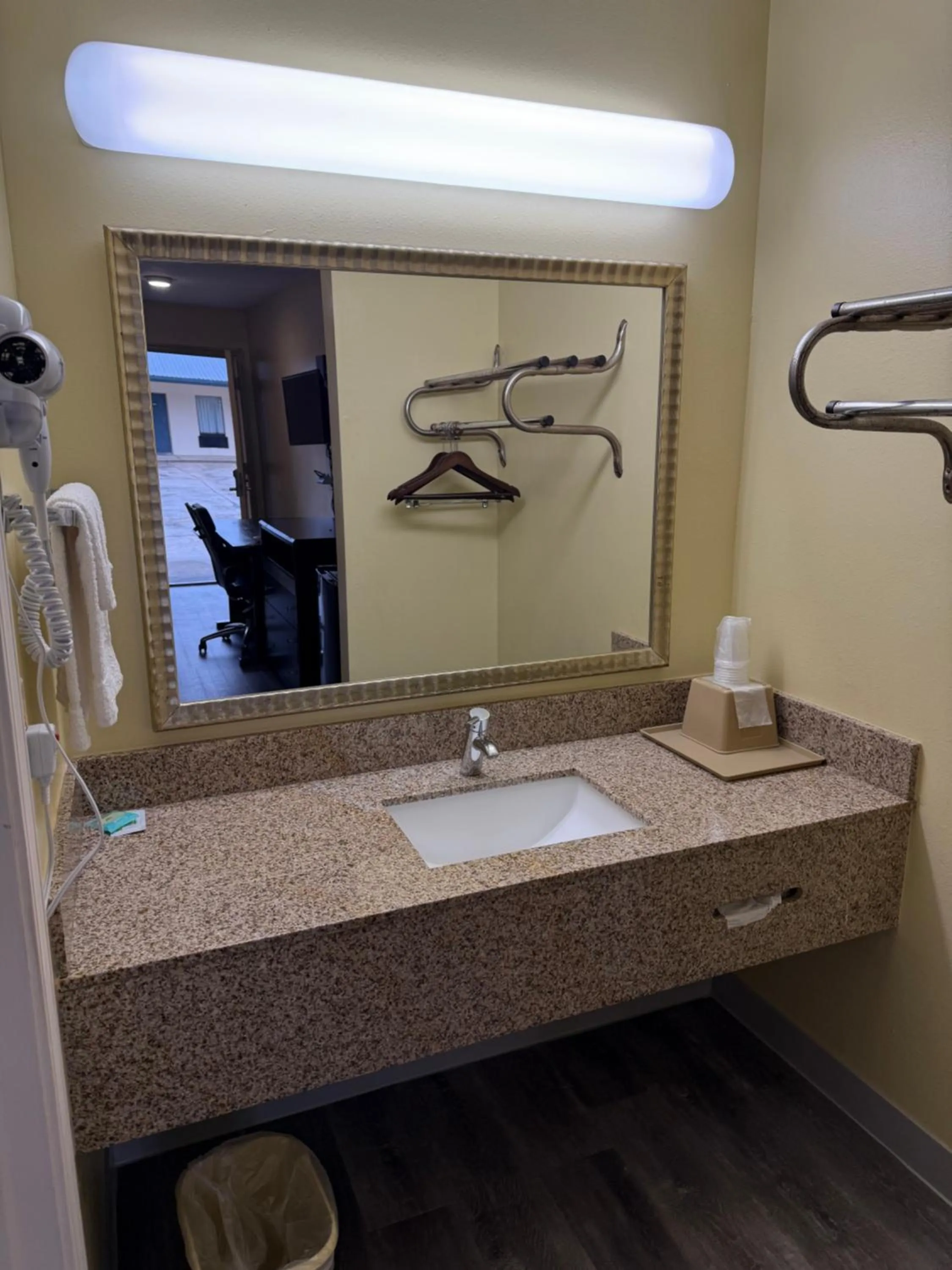 Bathroom in Liberty Inn - Collins