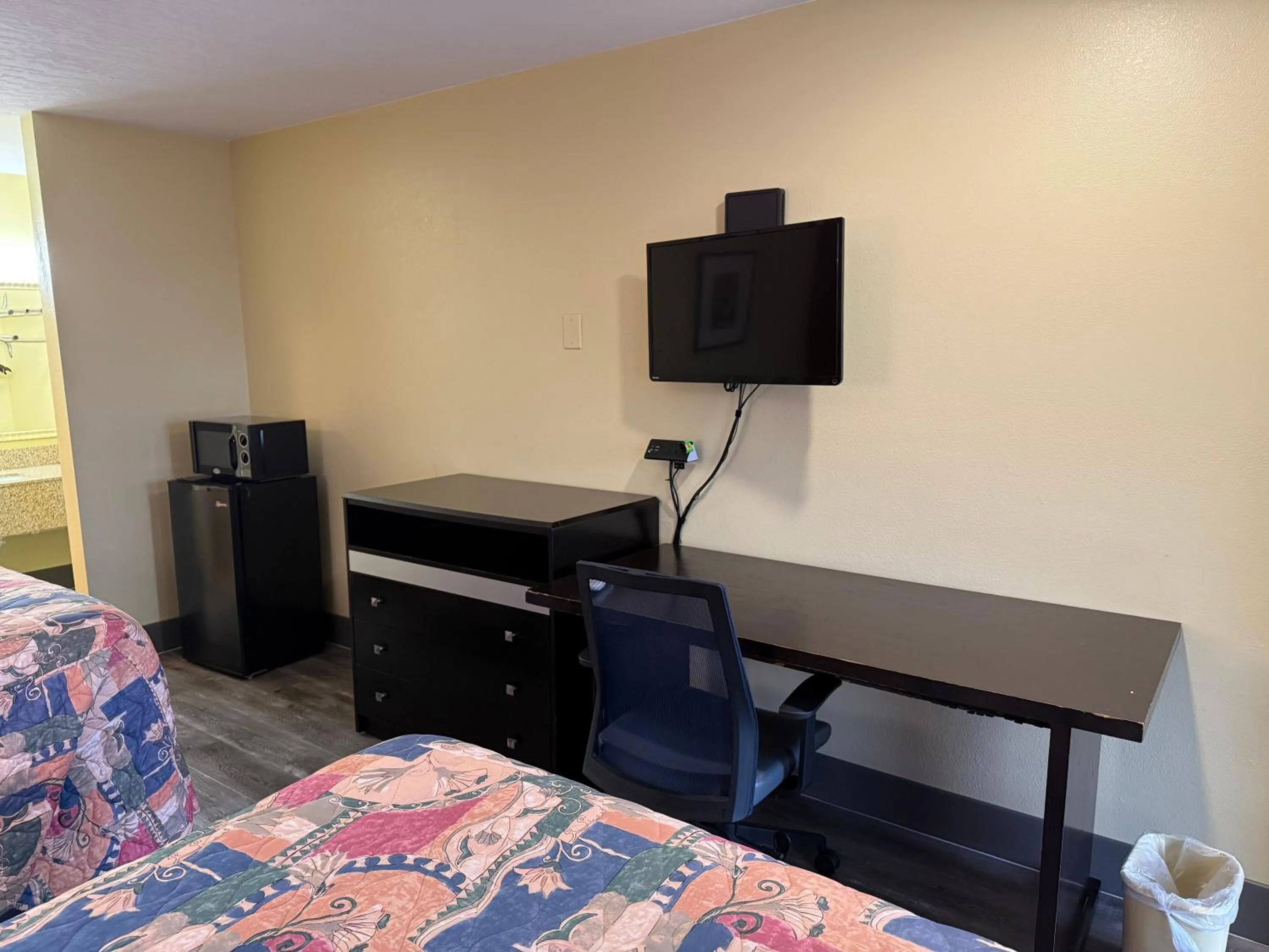 TV and multimedia, Bed in Liberty Inn - Collins