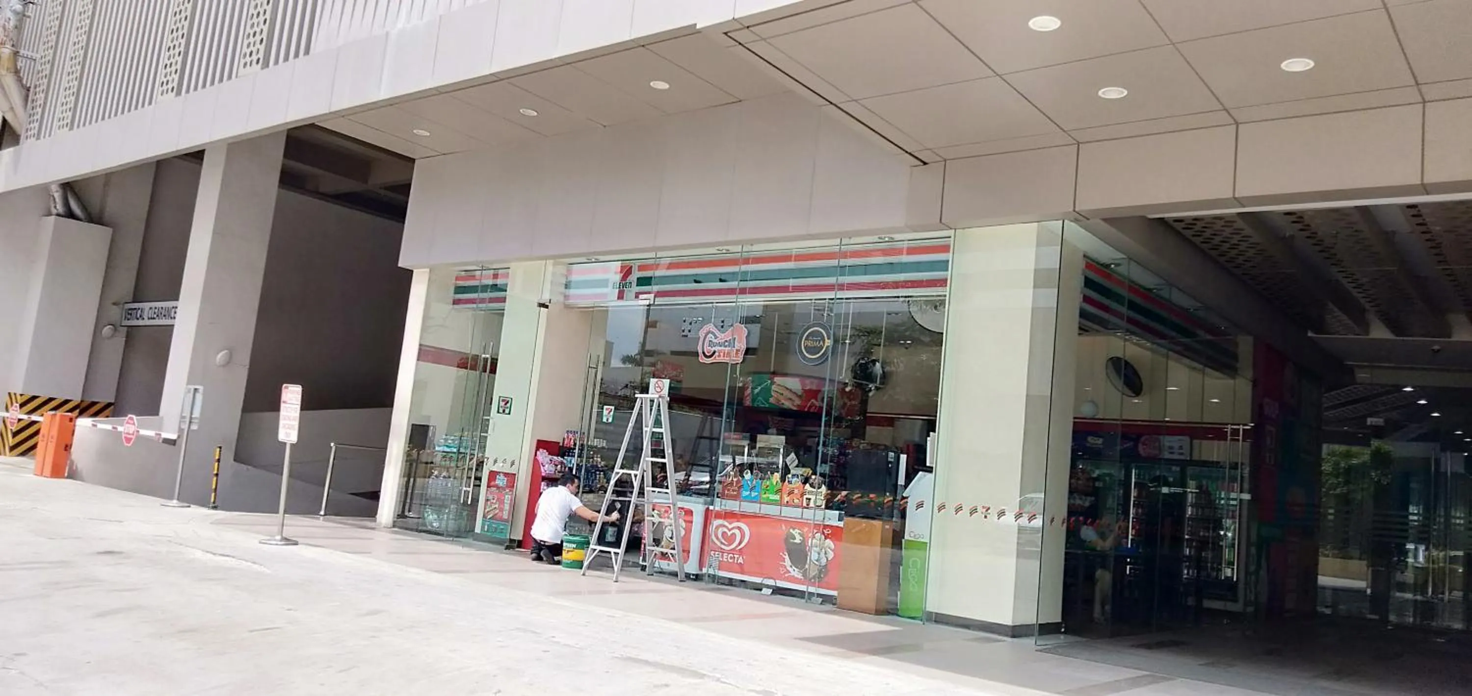 Nearby landmark in IT PARK, Cebu City, Twin Beds Avida Riala - unlimited data fast internet up to 100mbps