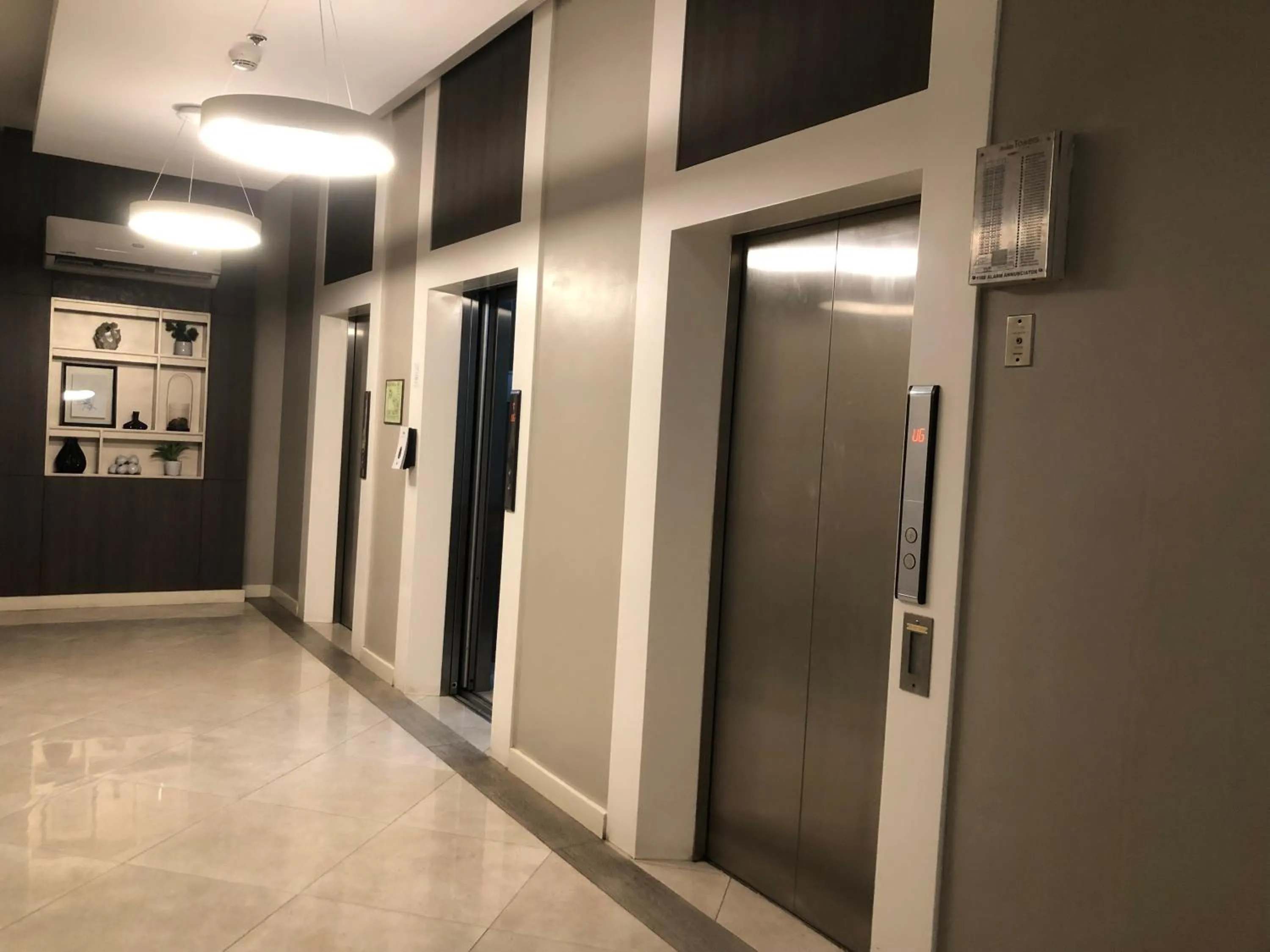 Property building in IT PARK, Cebu City, Twin Beds Avida Riala - unlimited data fast internet up to 100mbps
