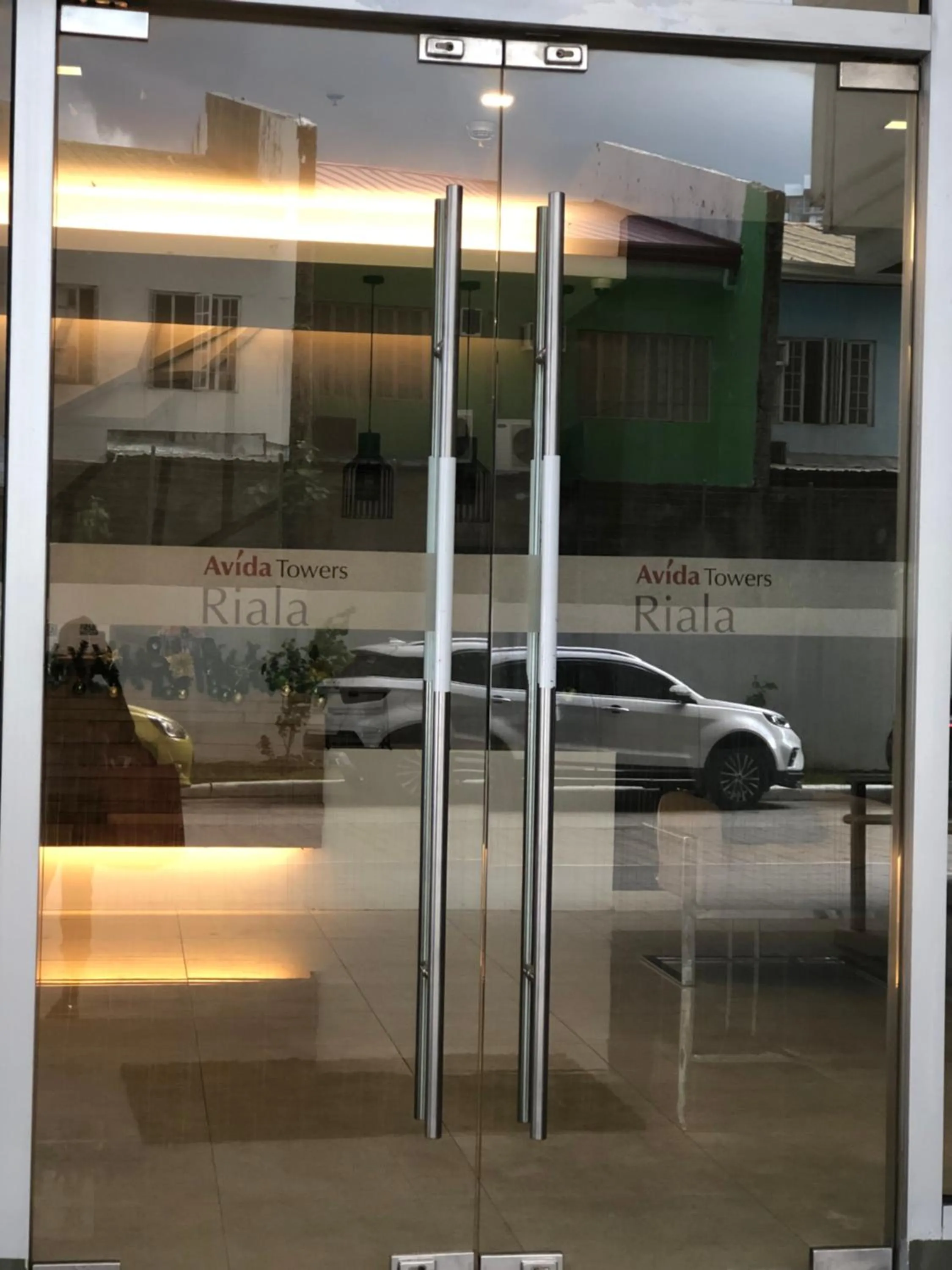 Property building in IT PARK, Cebu City, Twin Beds Avida Riala - unlimited data fast internet up to 100mbps