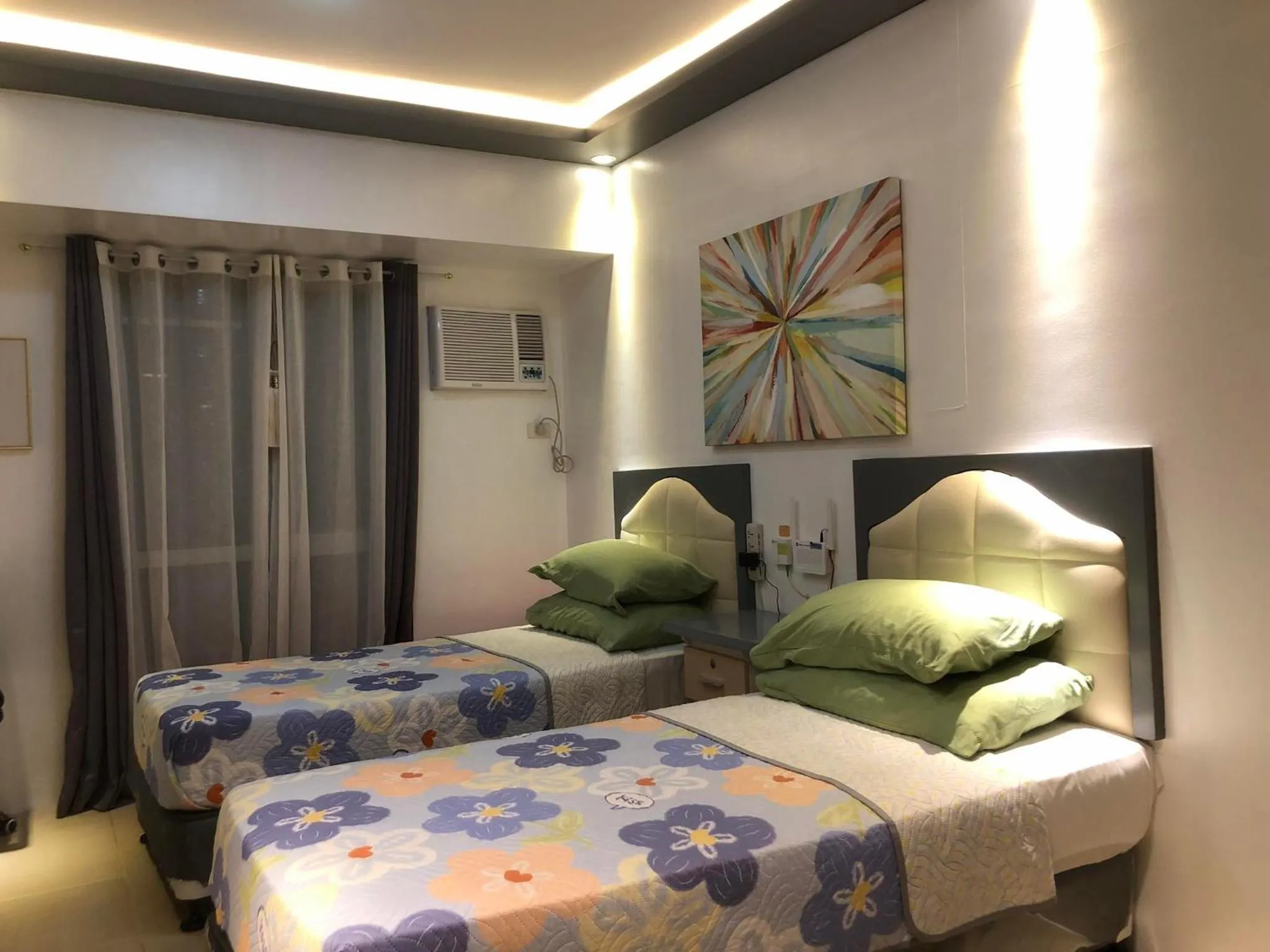 Bedroom, Bed in IT PARK, Cebu City, Twin Beds Avida Riala - unlimited data fast internet up to 100mbps