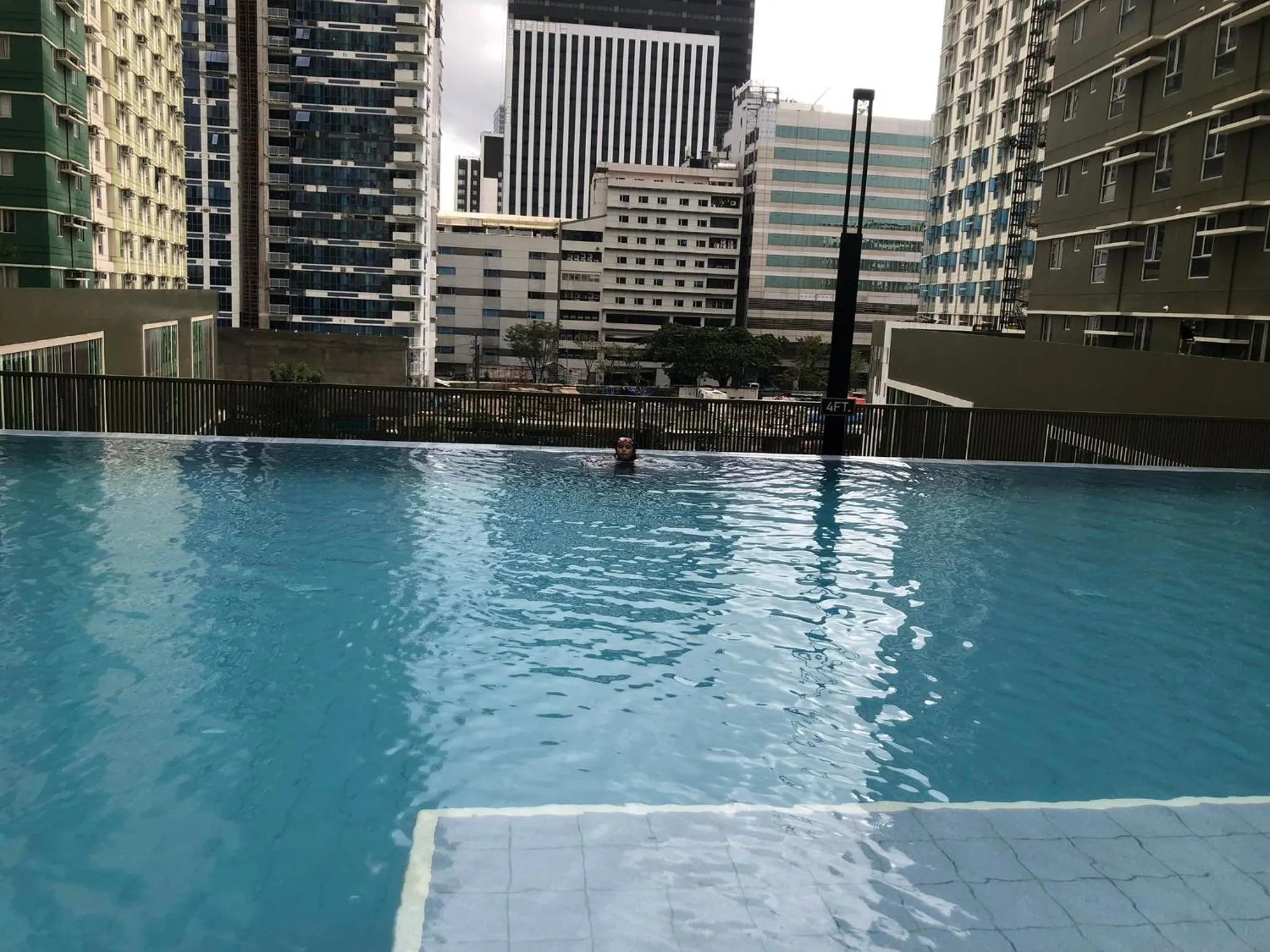 Property building in IT PARK, Cebu City, Twin Beds Avida Riala - unlimited data fast internet up to 100mbps