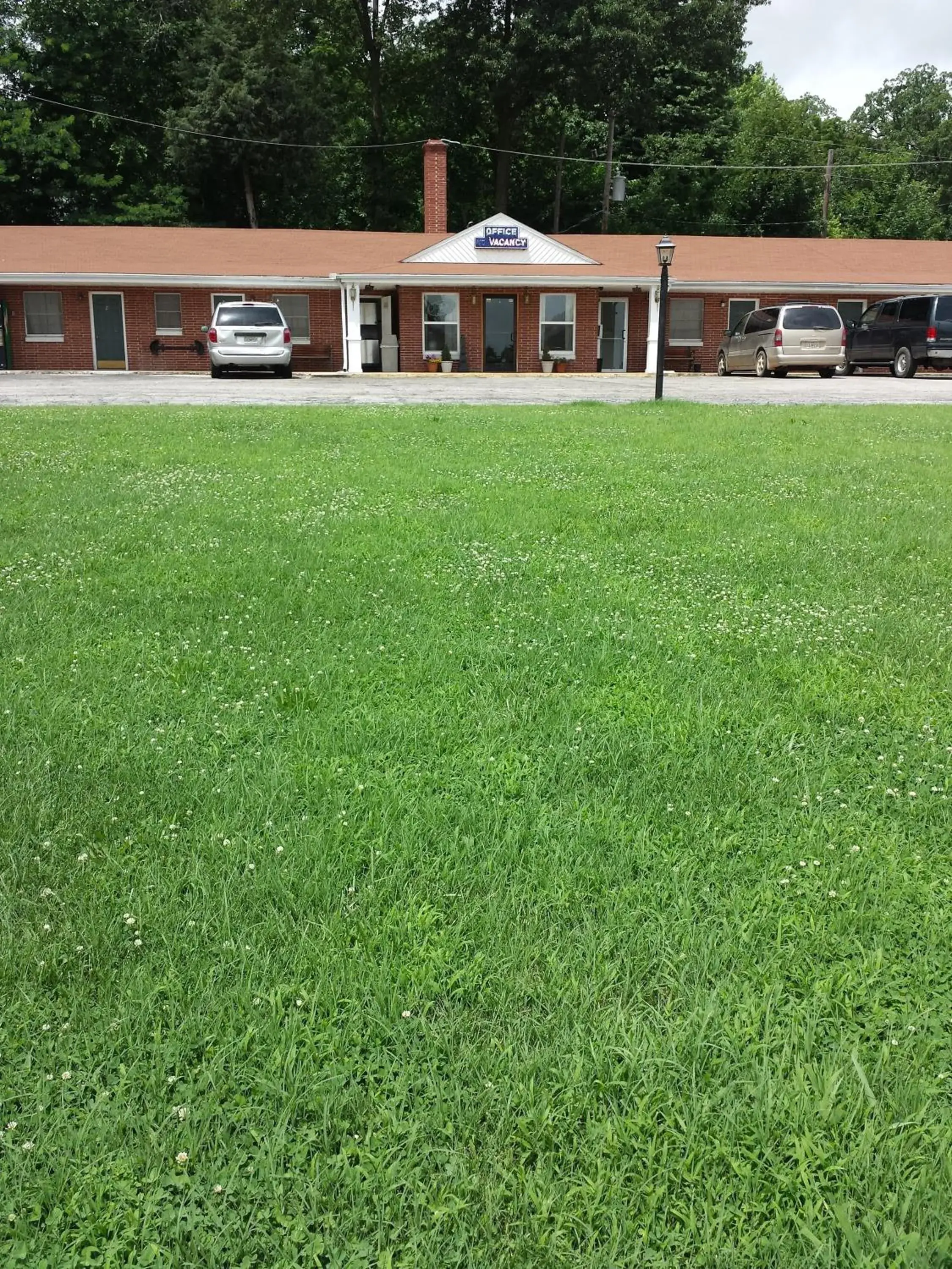 Facade/entrance in West Plains Motel Facade/entrance in West Plains Motel