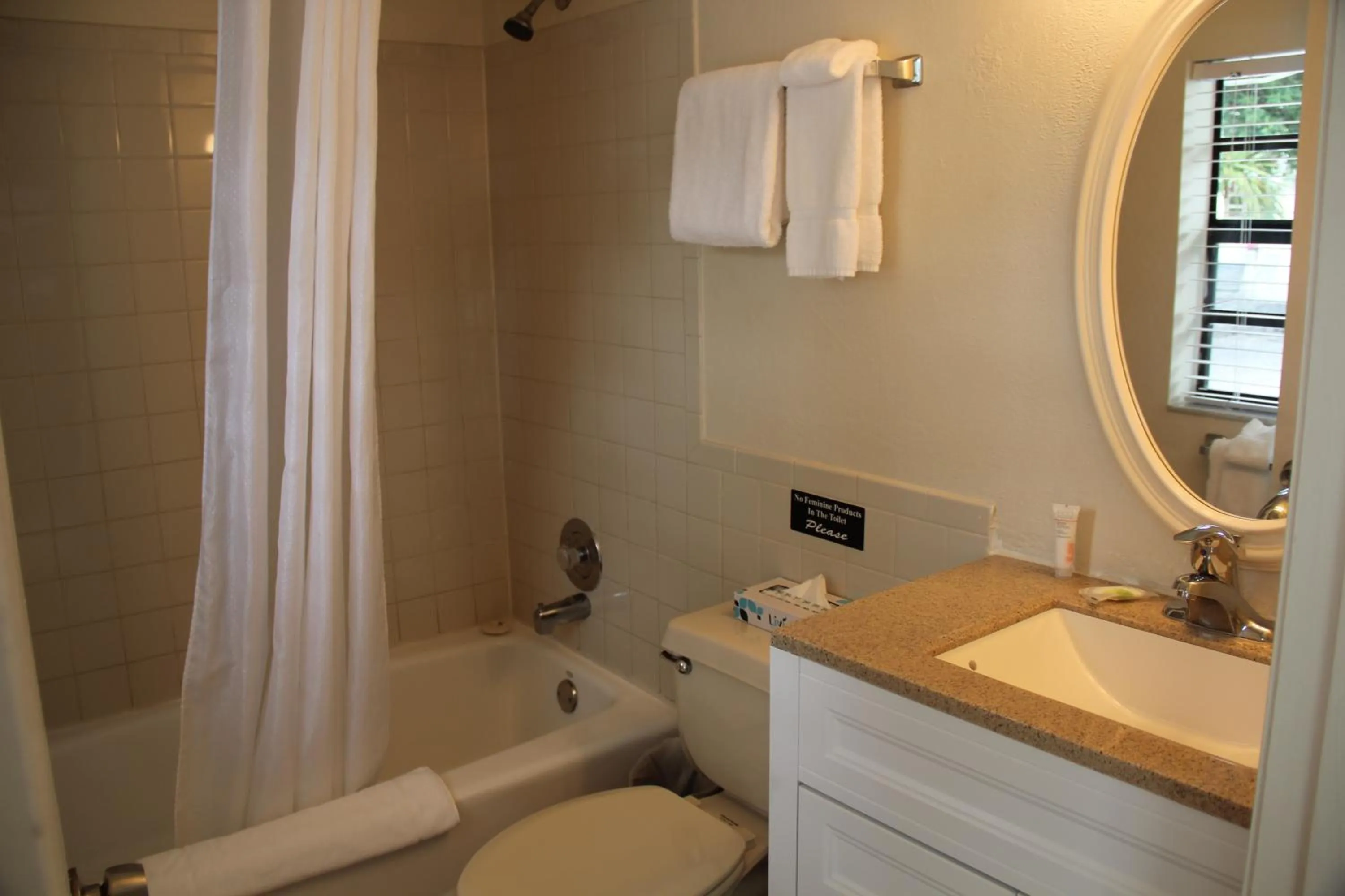 Bathroom in Parmer's Resort