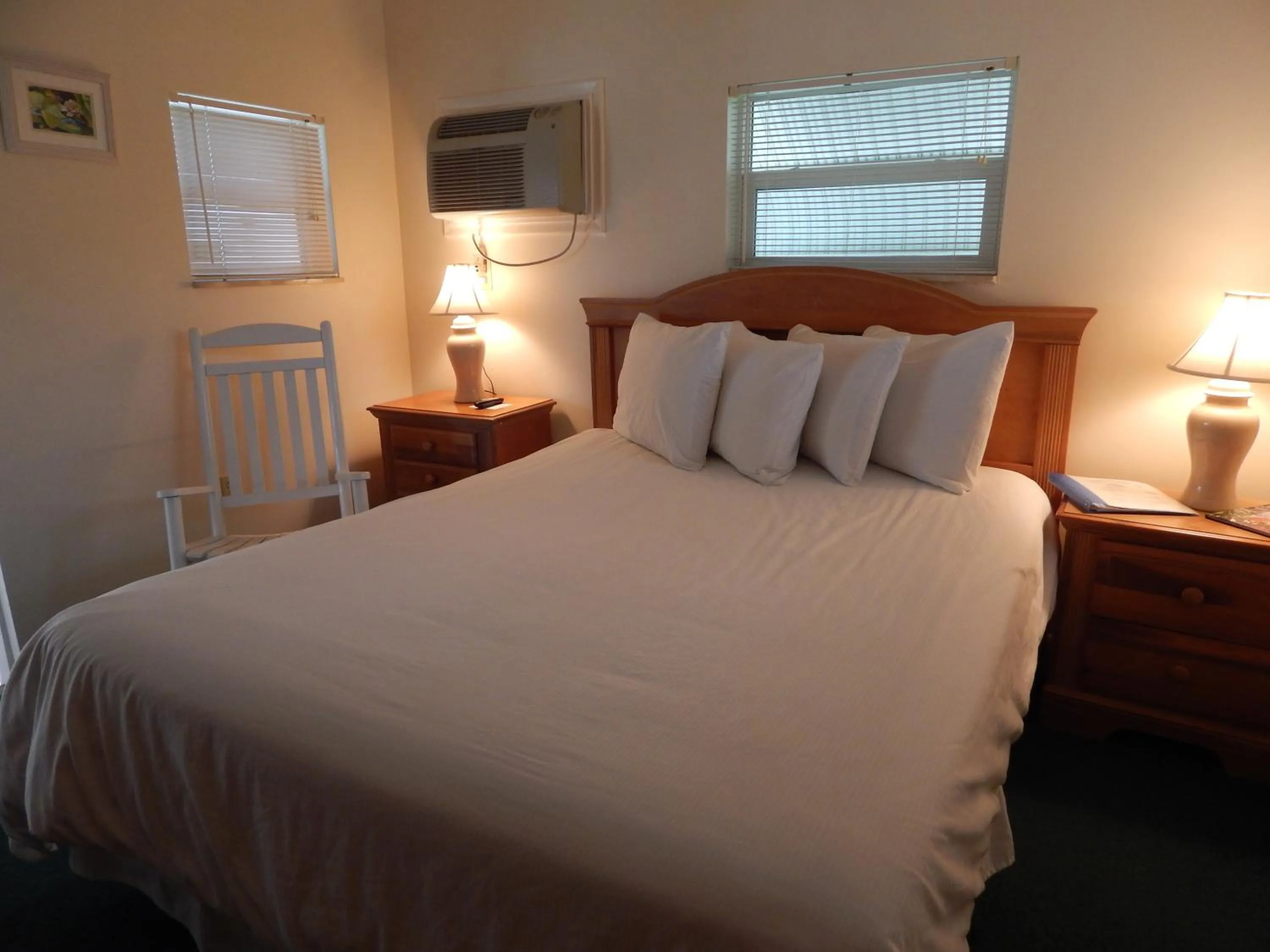 Bedroom, Bed in Parmer's Resort
