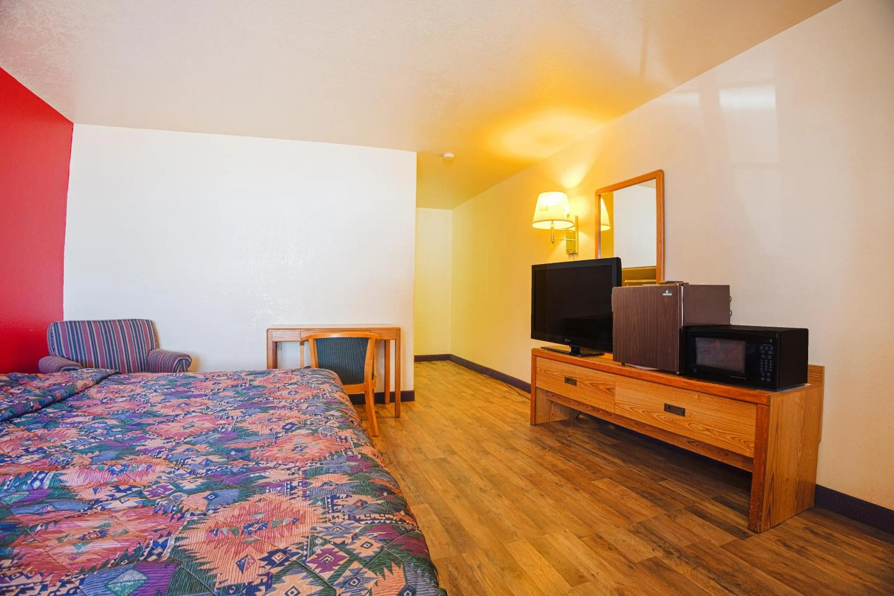 Bedroom, Bed in Holiday Motel By OYO Lordsburg I-10