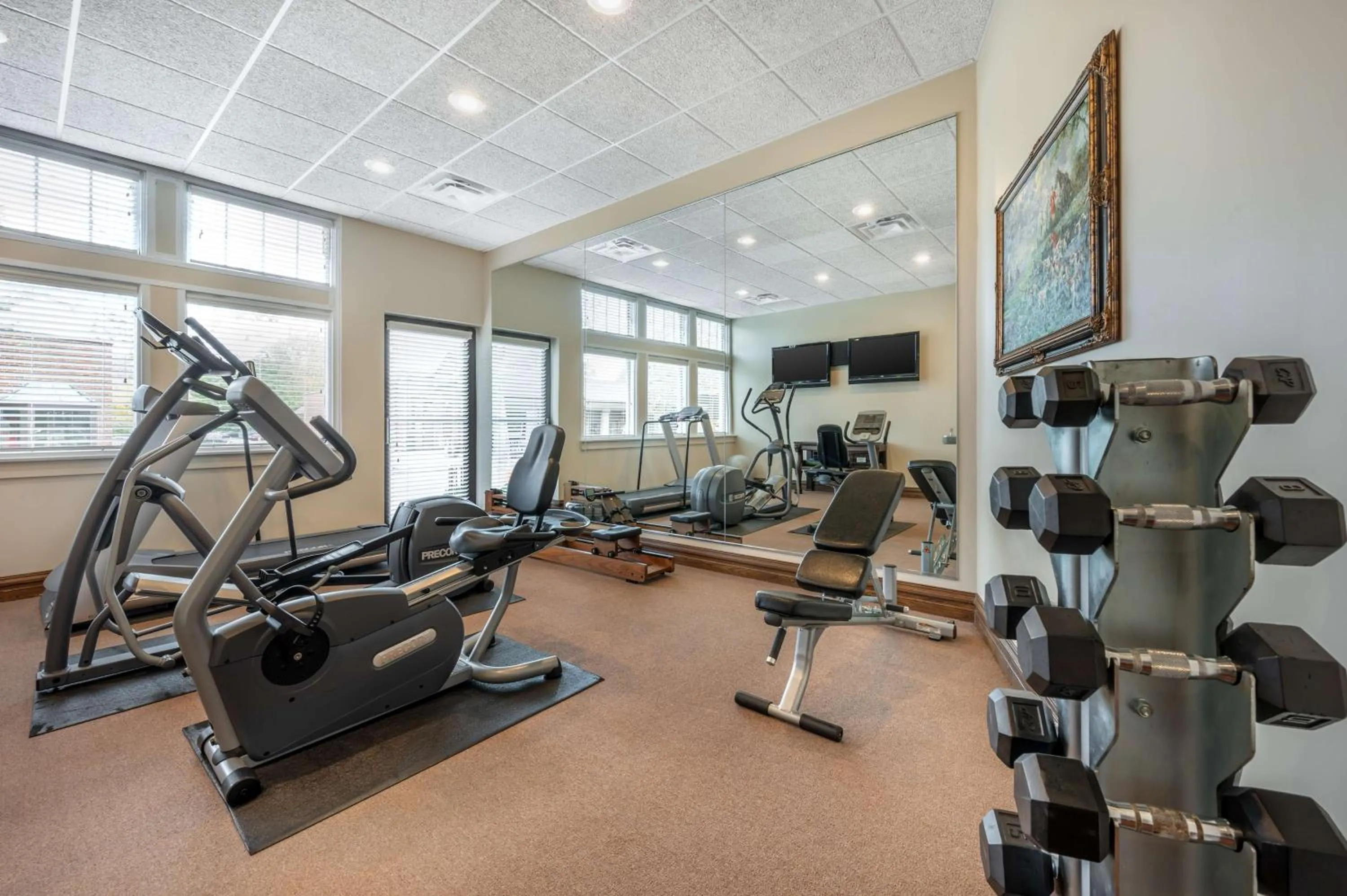 Fitness centre/facilities in Best Western Premier Mariemont Inn