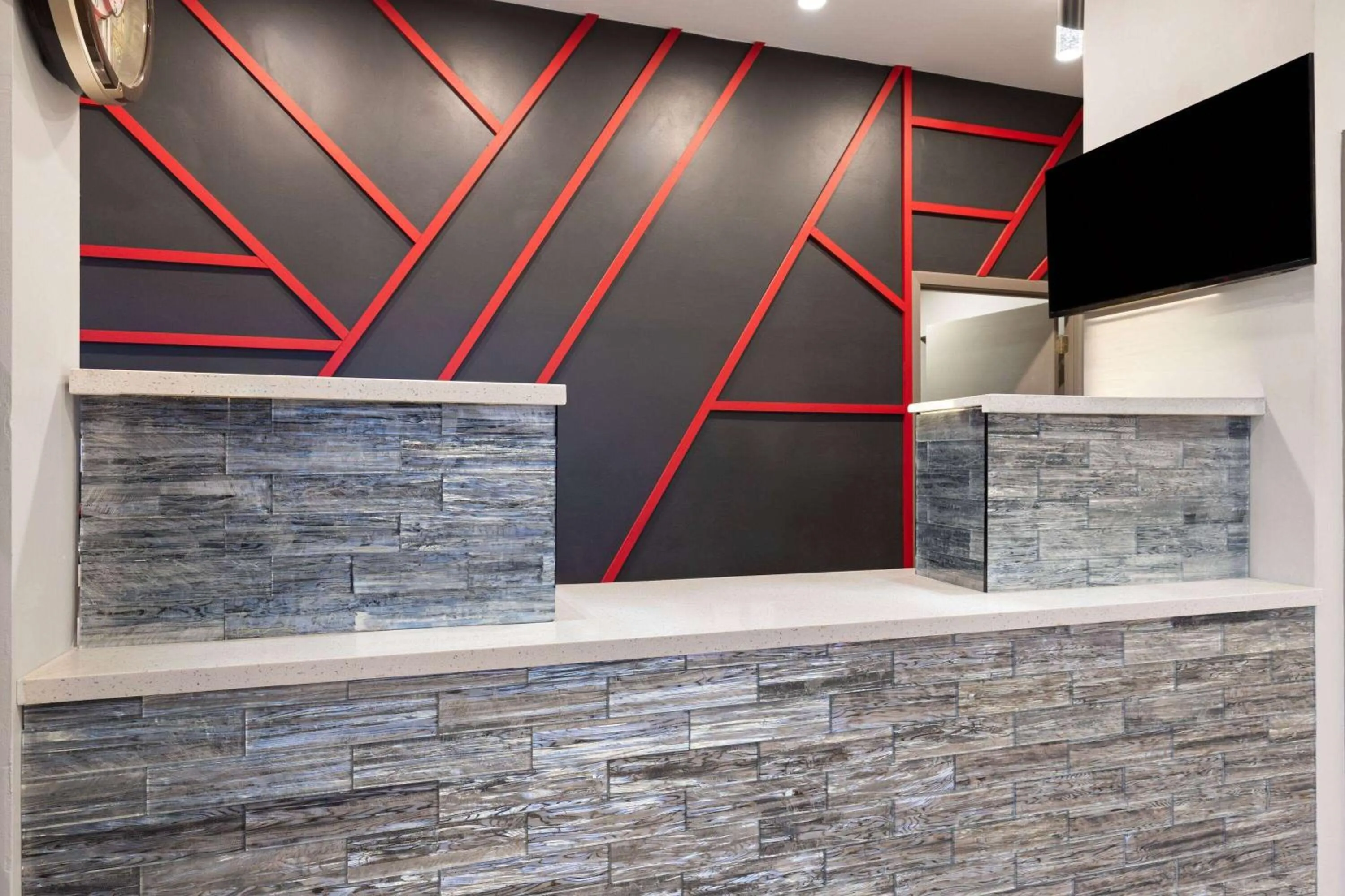 Lobby or reception in Ramada by Wyndham Bainbridge