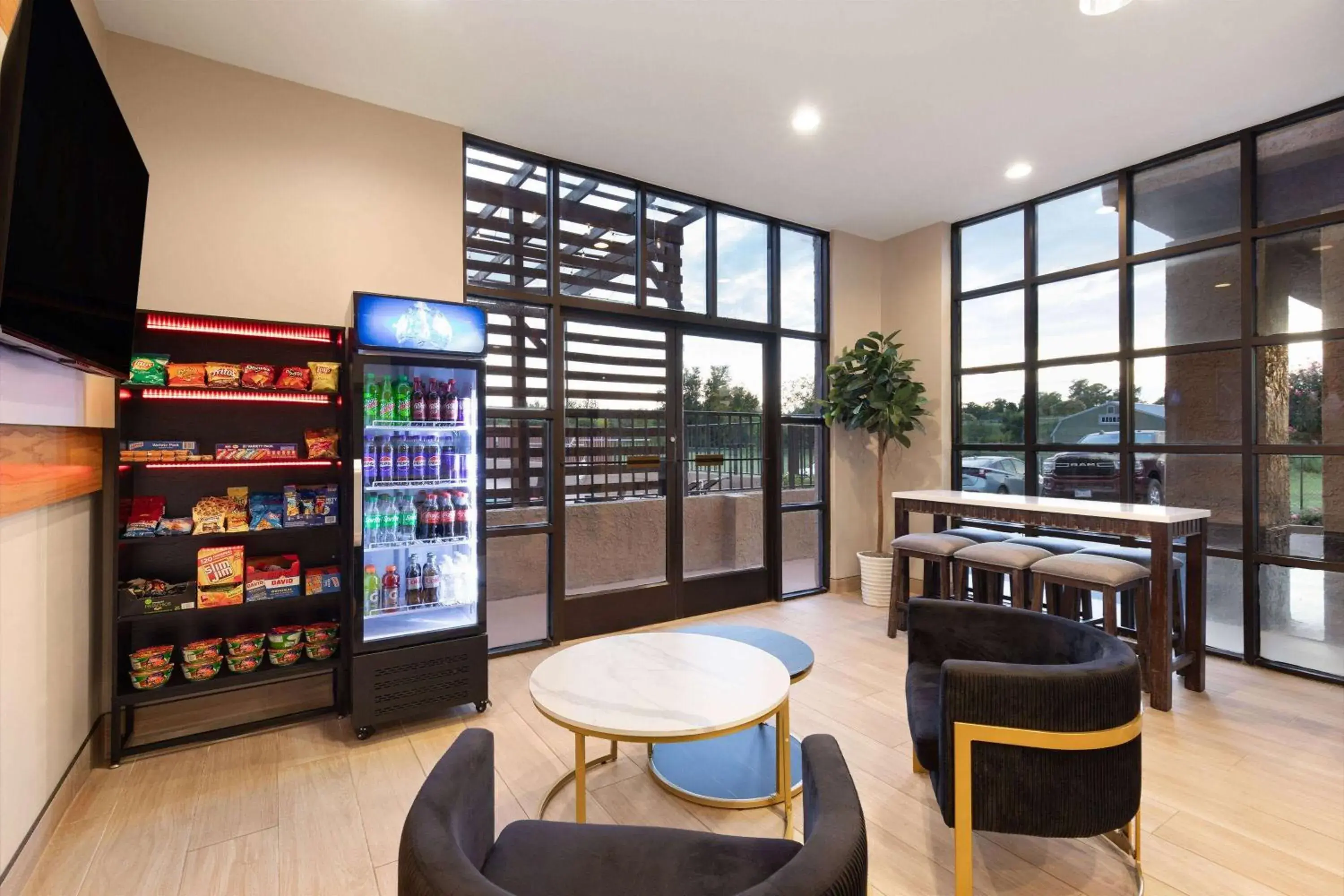 Lobby or reception in Ramada by Wyndham Bainbridge Lobby or reception in Ramada by Wyndham Bainbridge